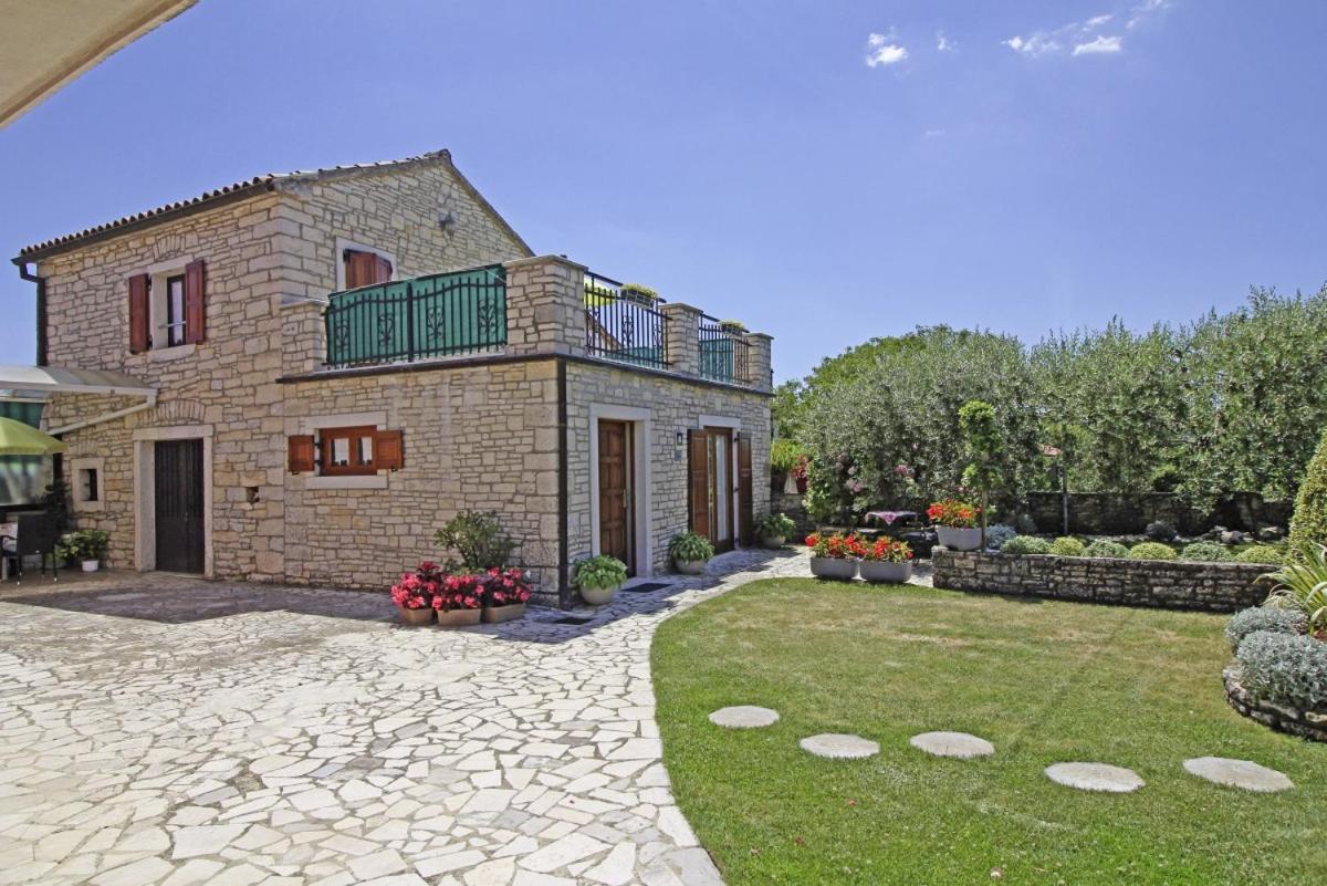 Holiday Home photo 2