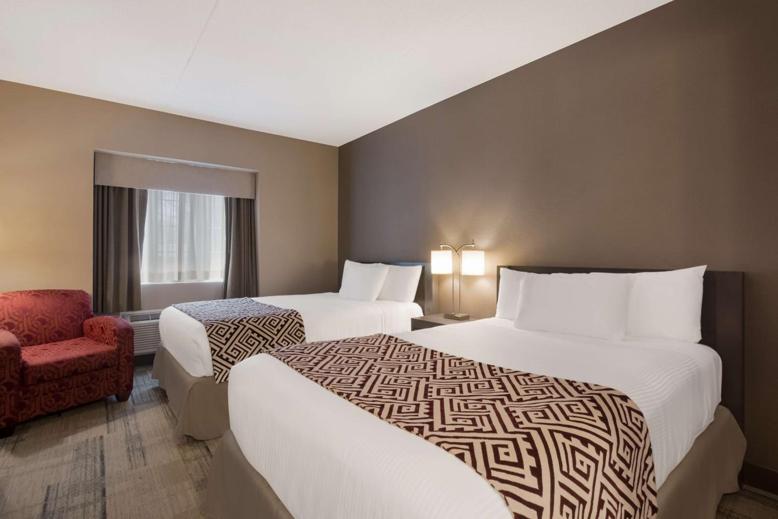 Double Room with Two Double Beds - Photo 1