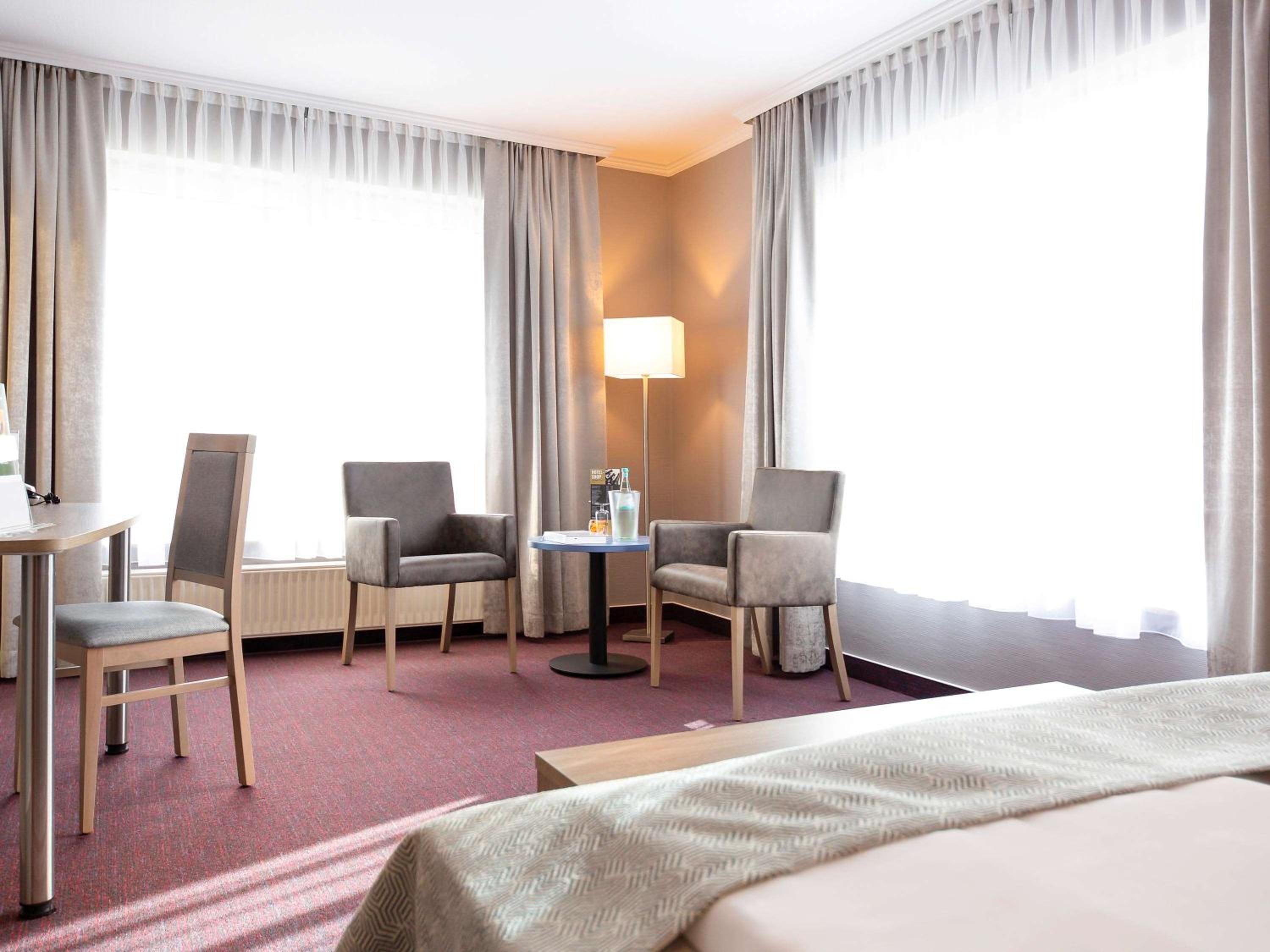 Privilege Twin Room - Photo 1
