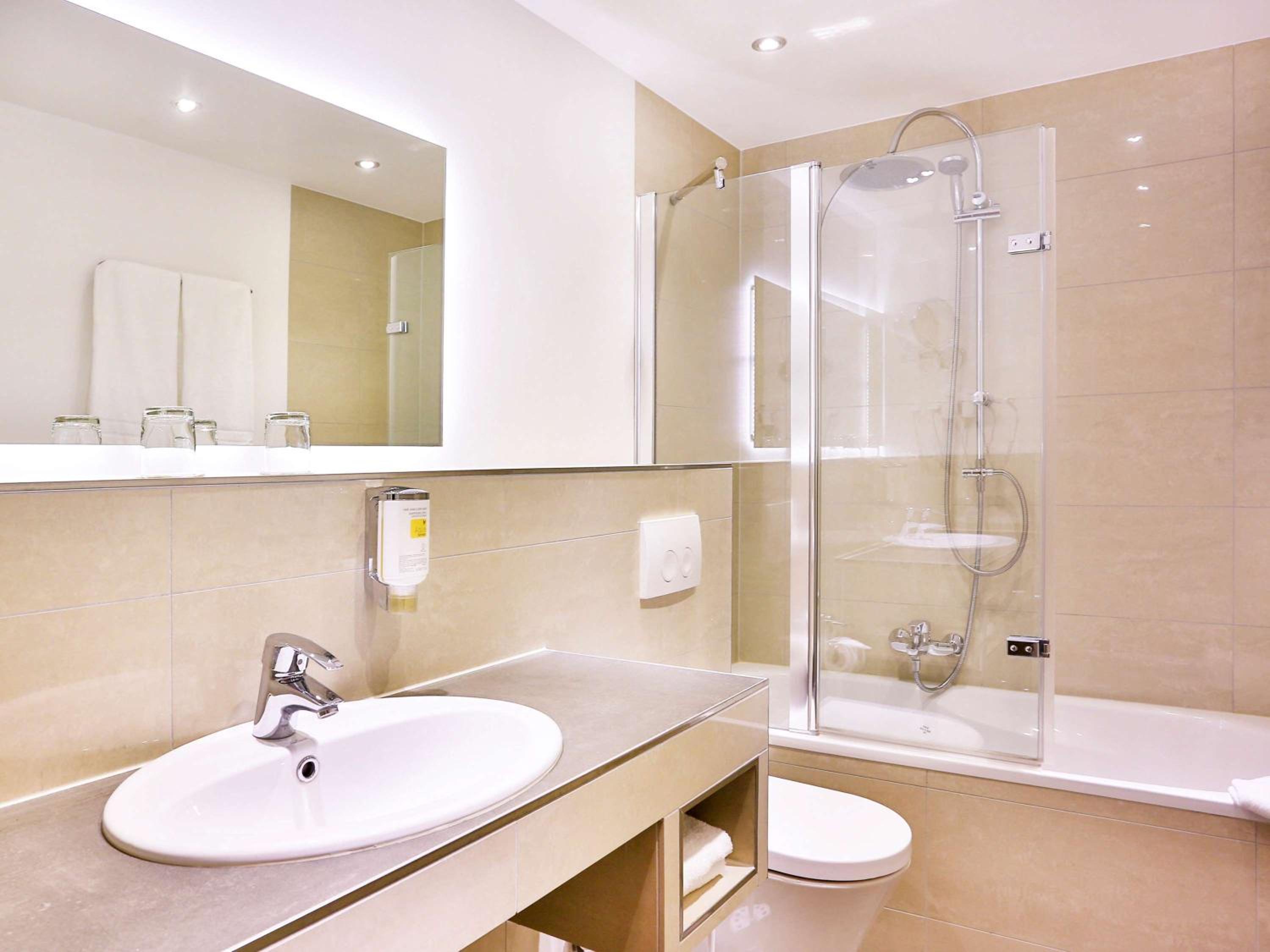 Standard Double Room - Photo 14