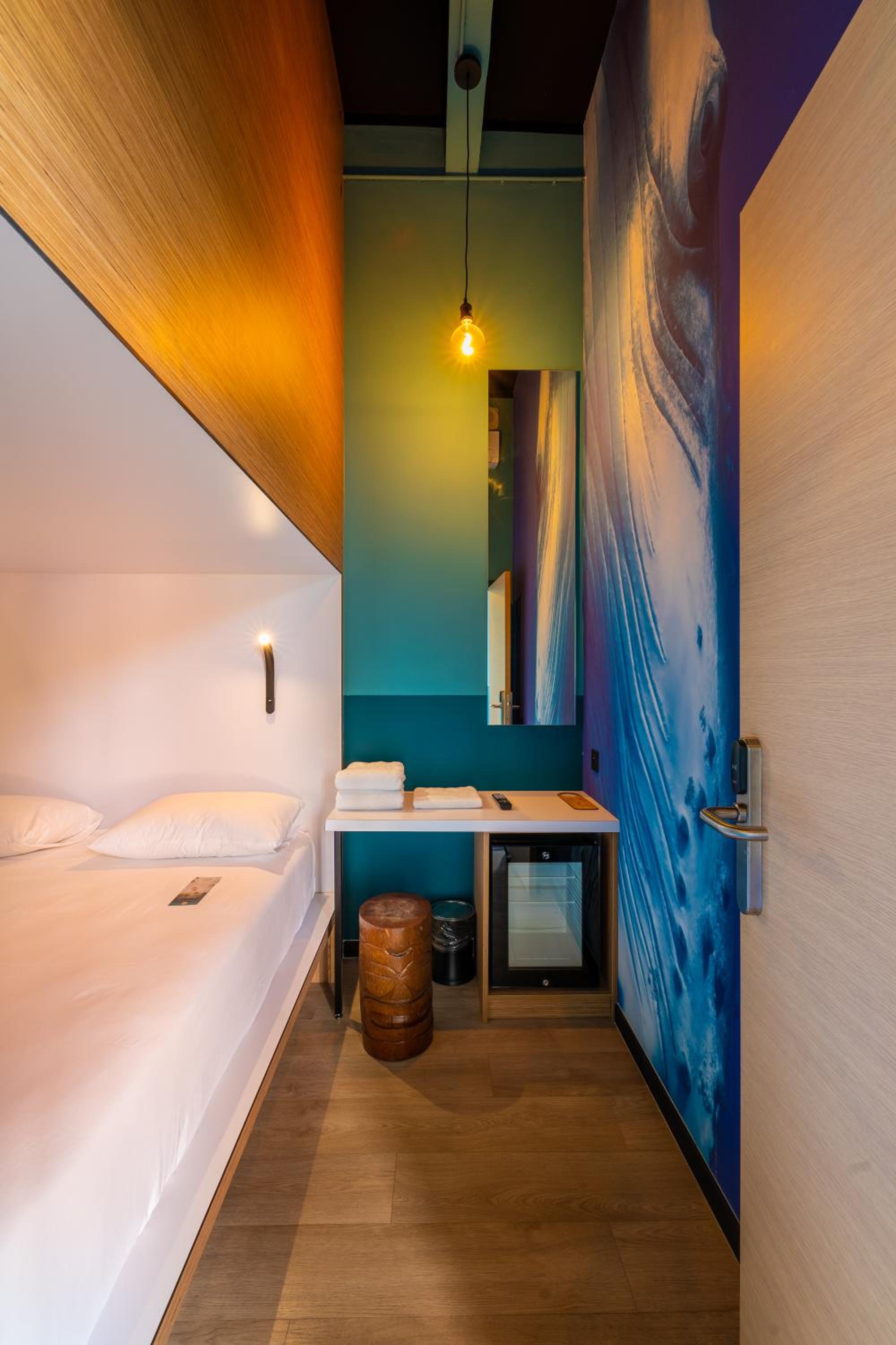 Polynesian Cabin with a double bed that can be elevated photo 3