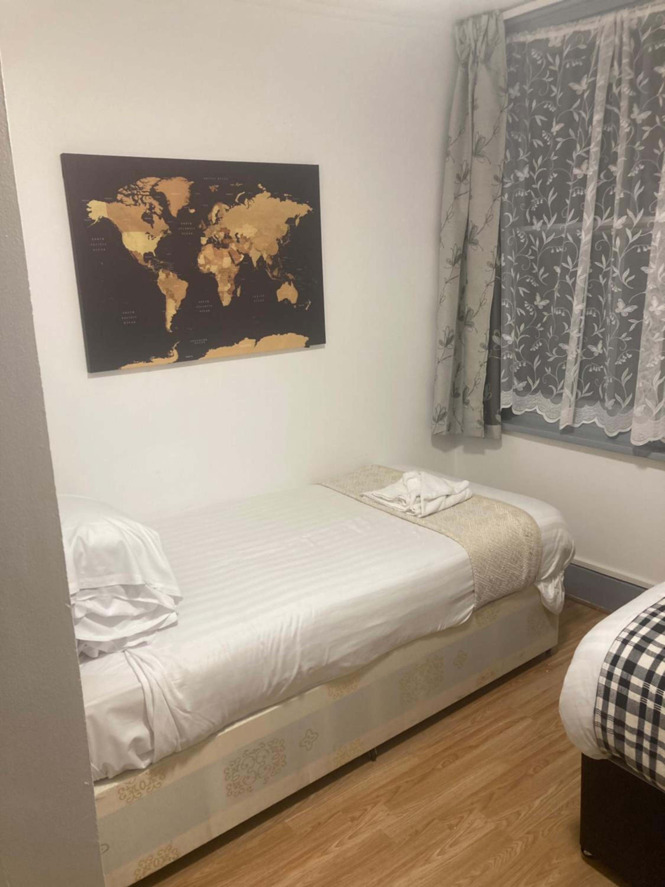 Three-Bedroom Apartment photo 2