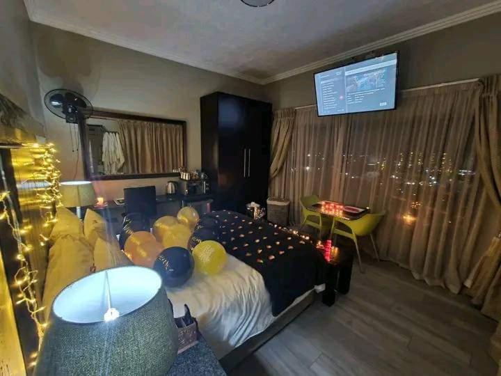 Queen Room with Balcony