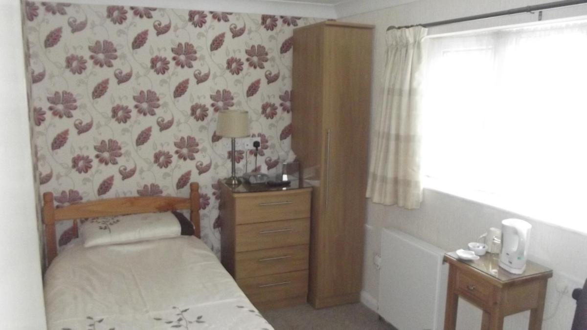 Single Room with Shower photo 2