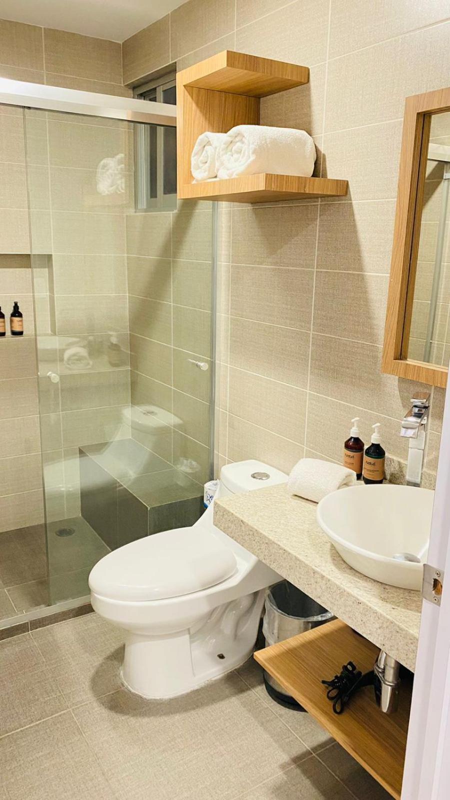 Standard Suite - Photo 4