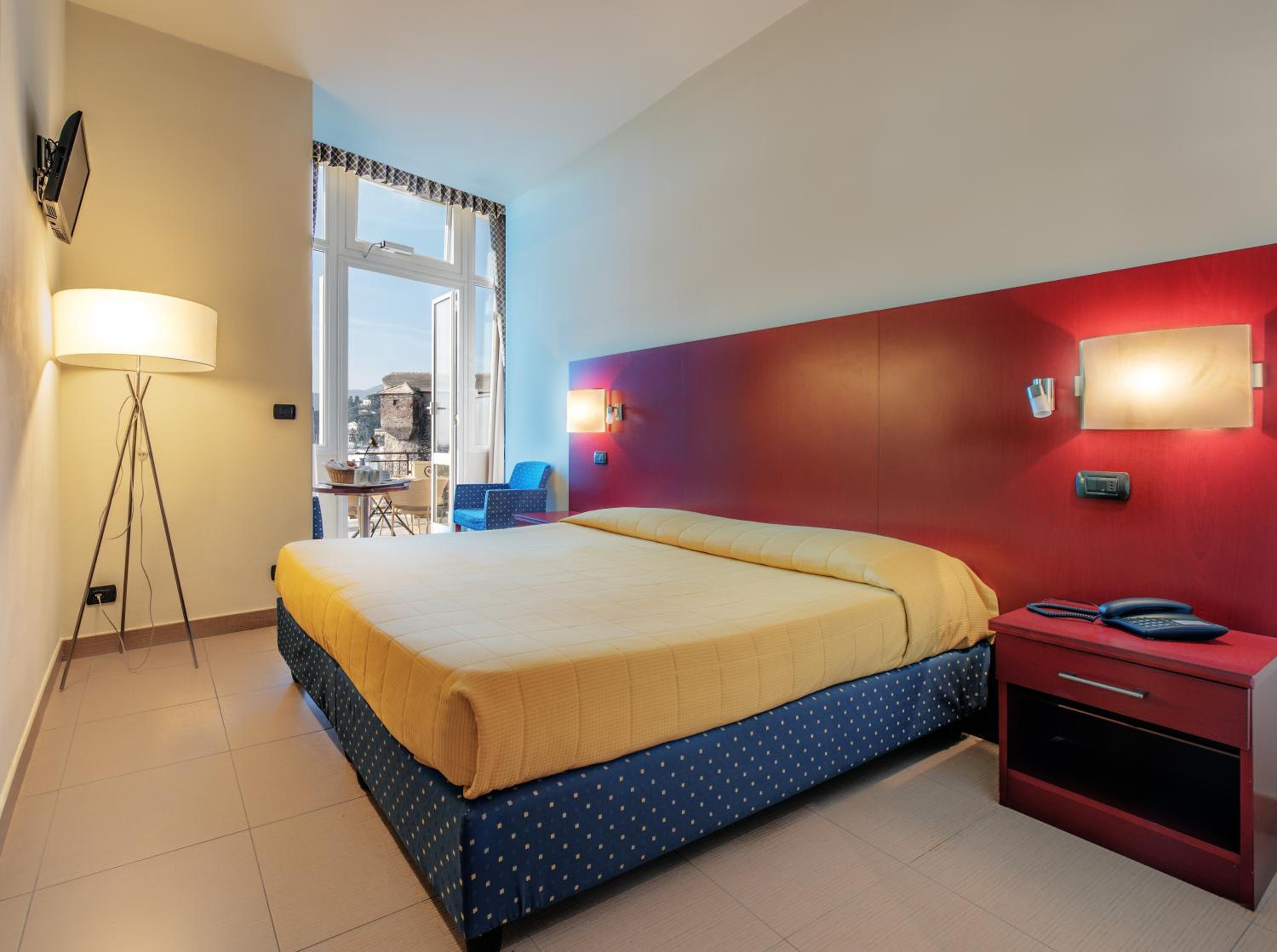 Superior Double Room with Sea View - Photo 2