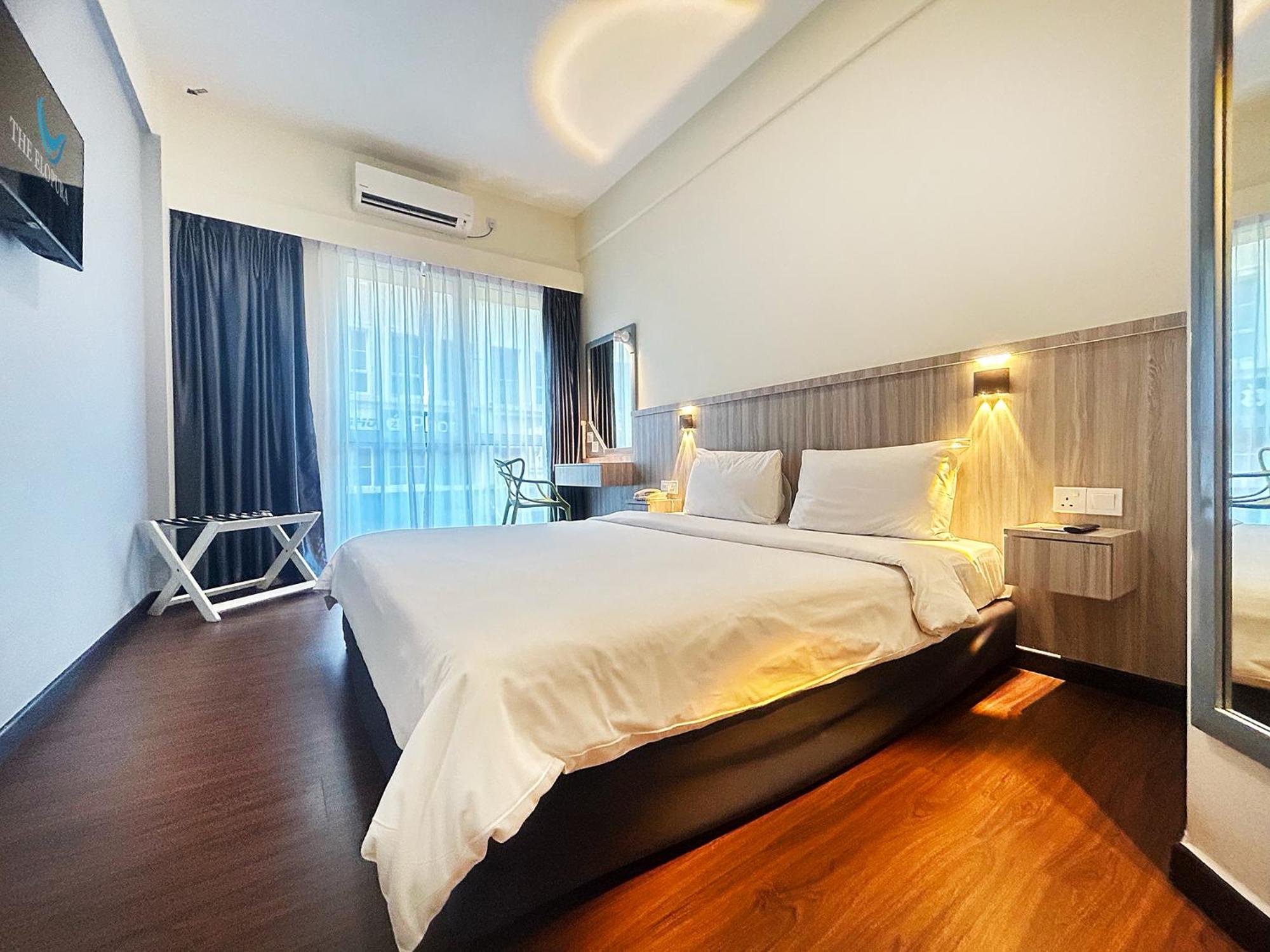 Standard King Room - Photo 3