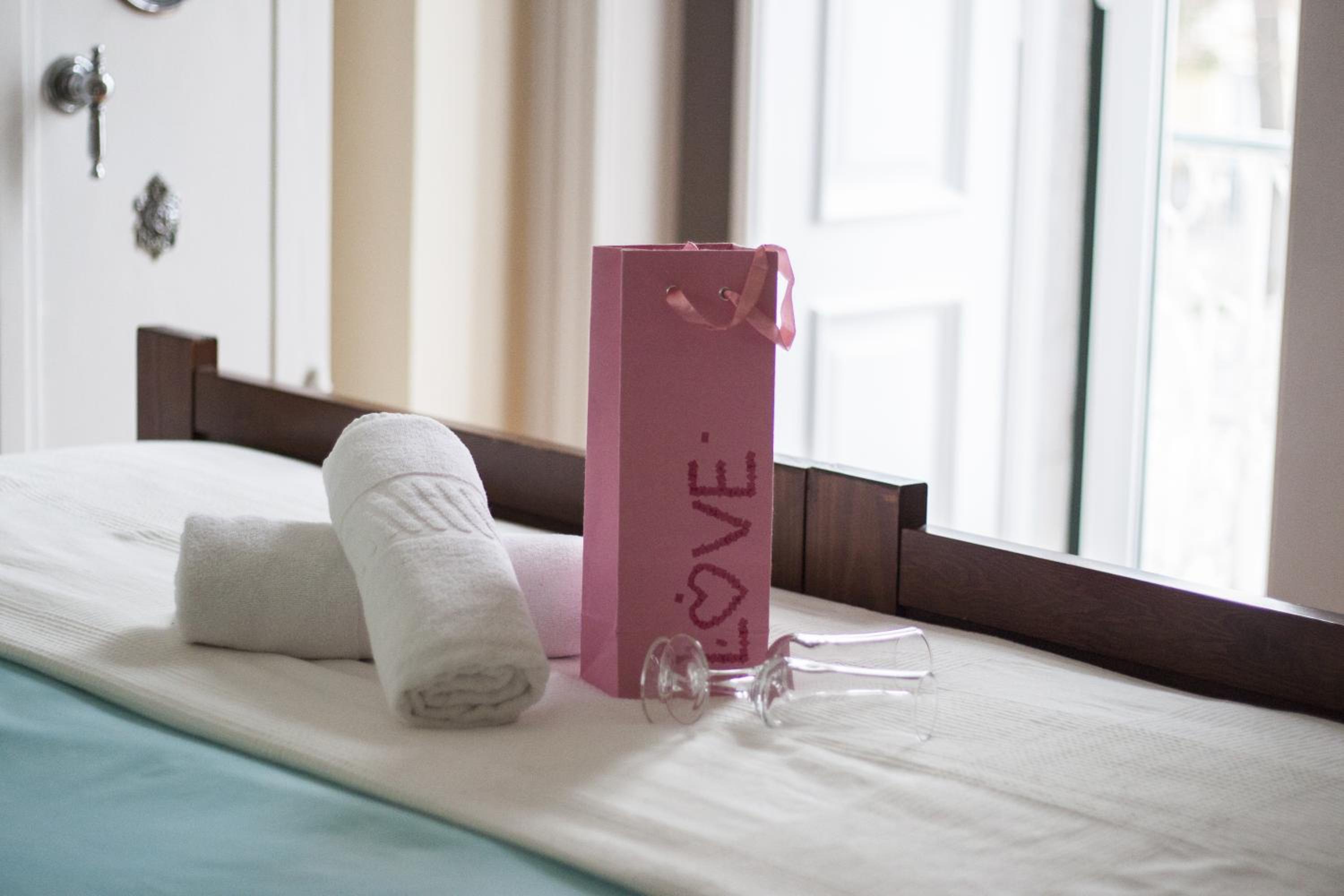 Double Room with Shared Bathroom photo 3