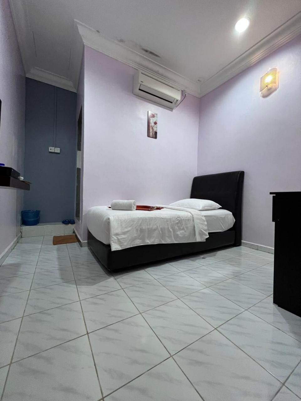 Single Room with Bathroom