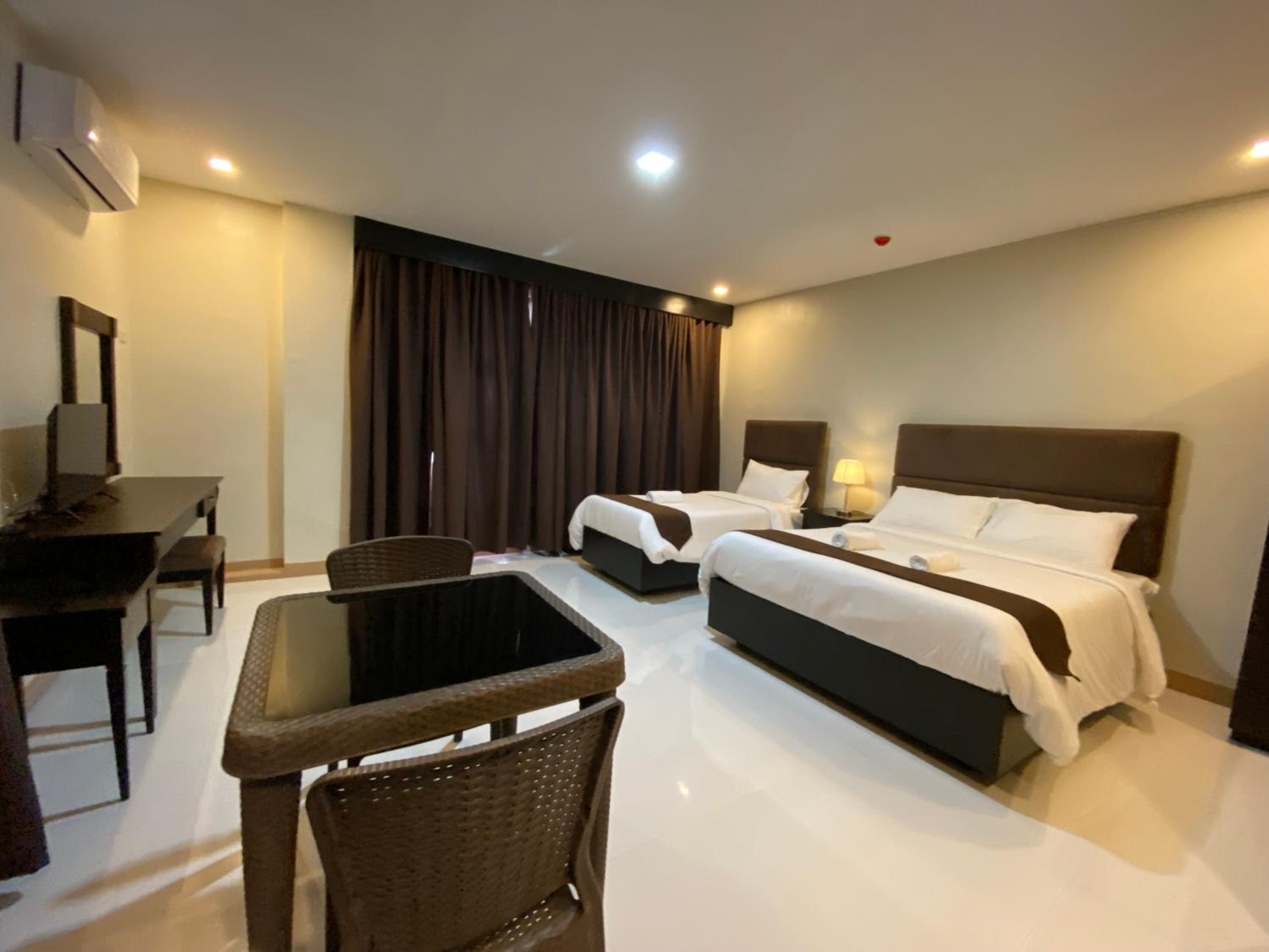 Superior Triple Room