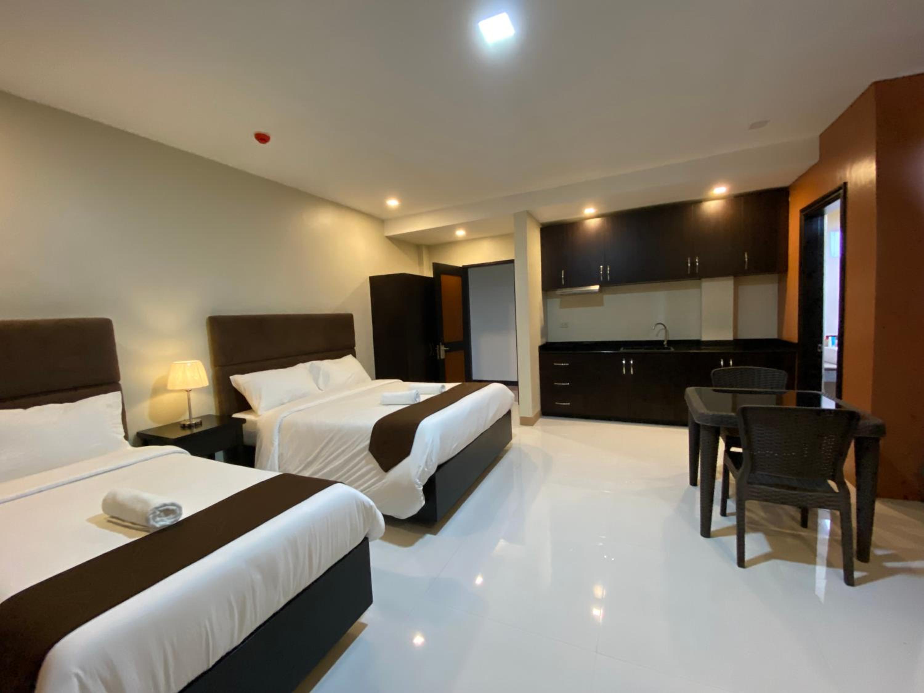 Deluxe Family Room