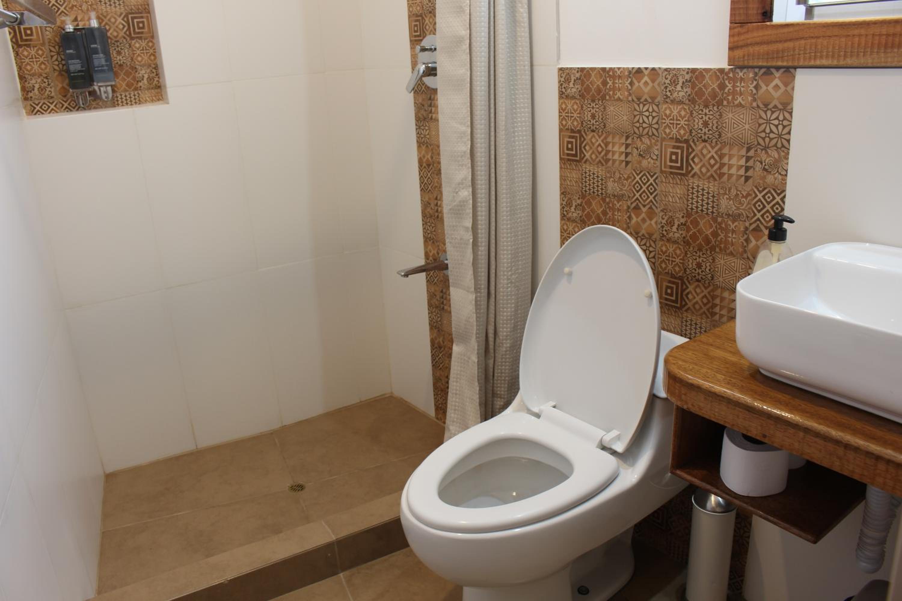 Single Room photo 2