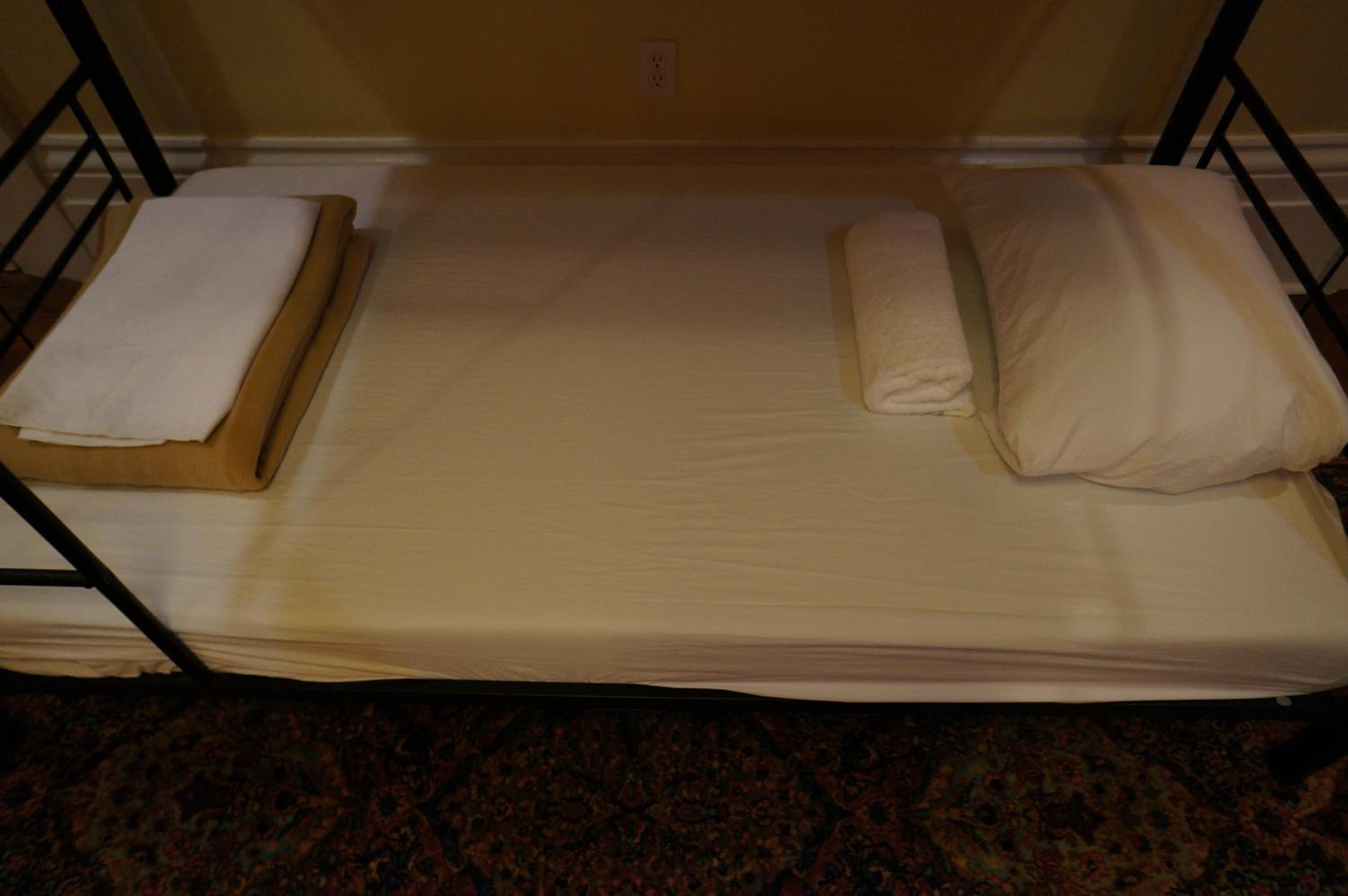 Bed in 4-Bed Mixed Dormitory Room