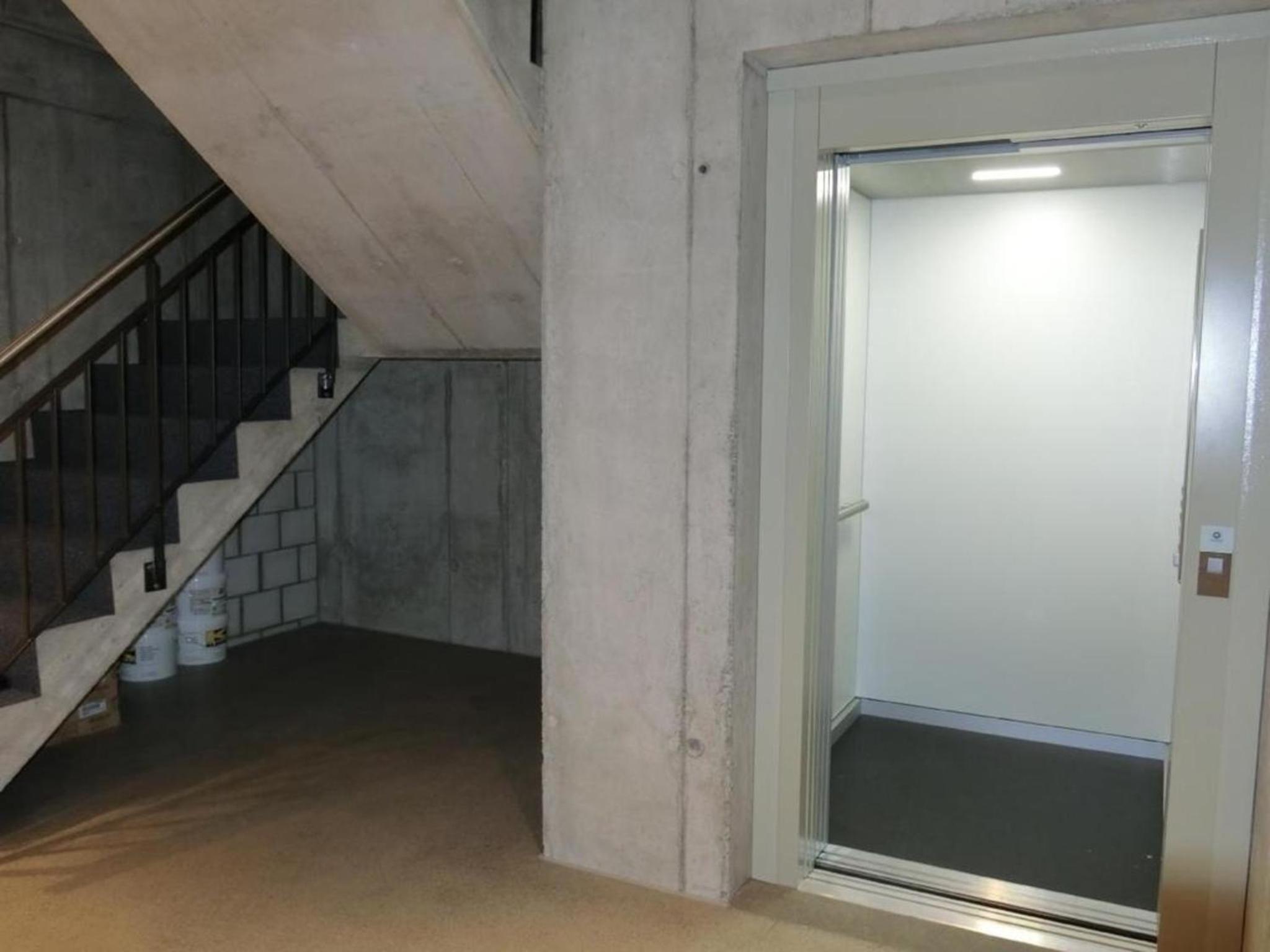 Apartment photo 2