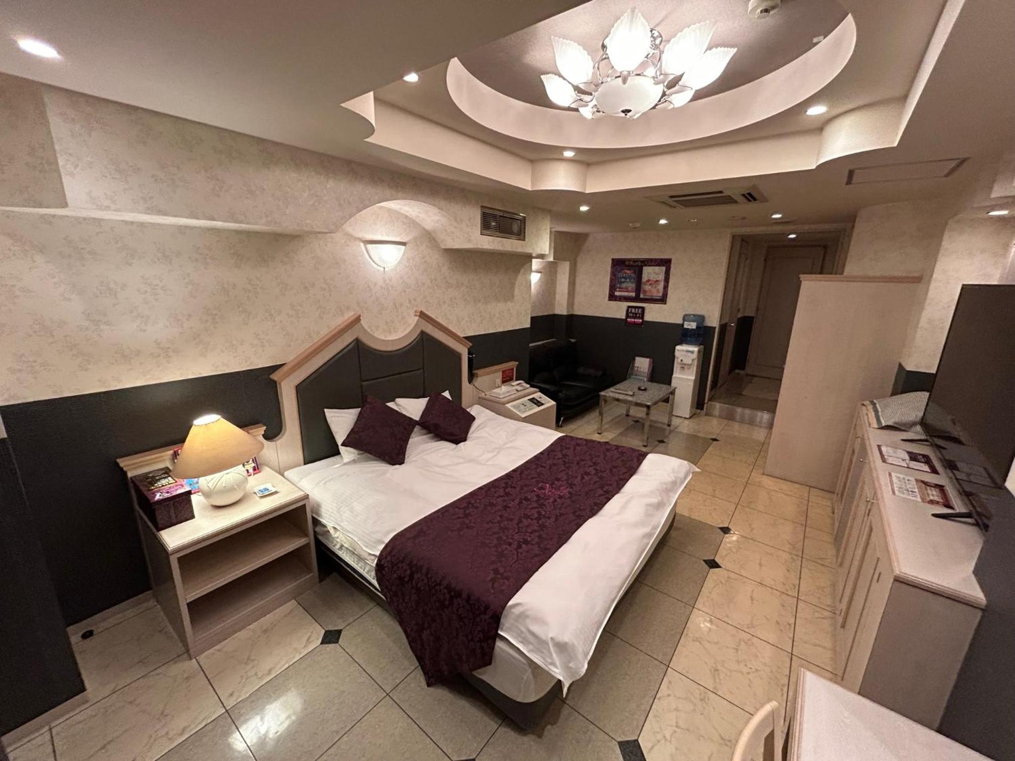 Queen Room