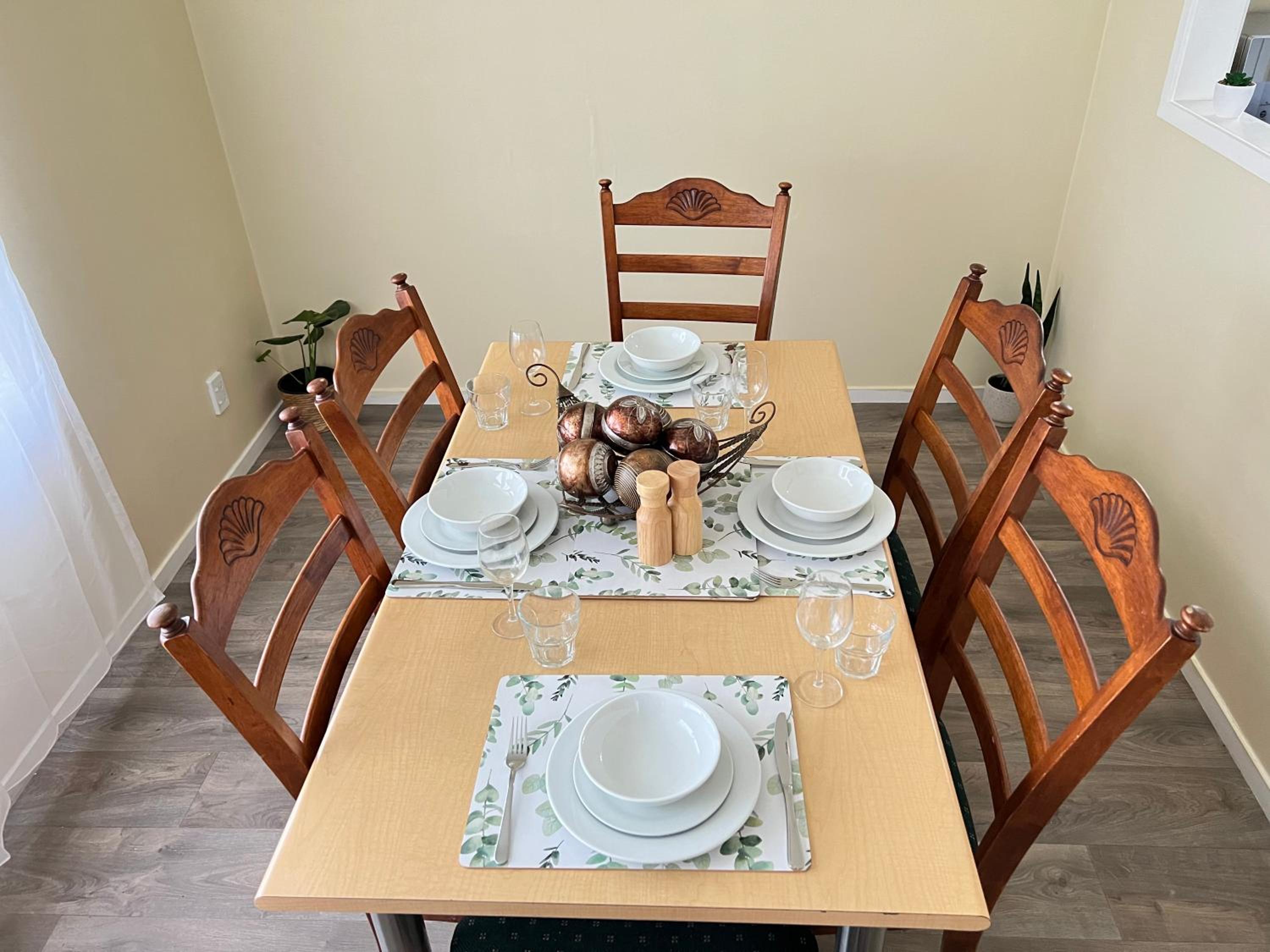Three-Bedroom House - Photo 9