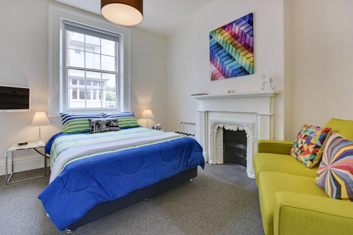 Executive Studio Apartment photo 1