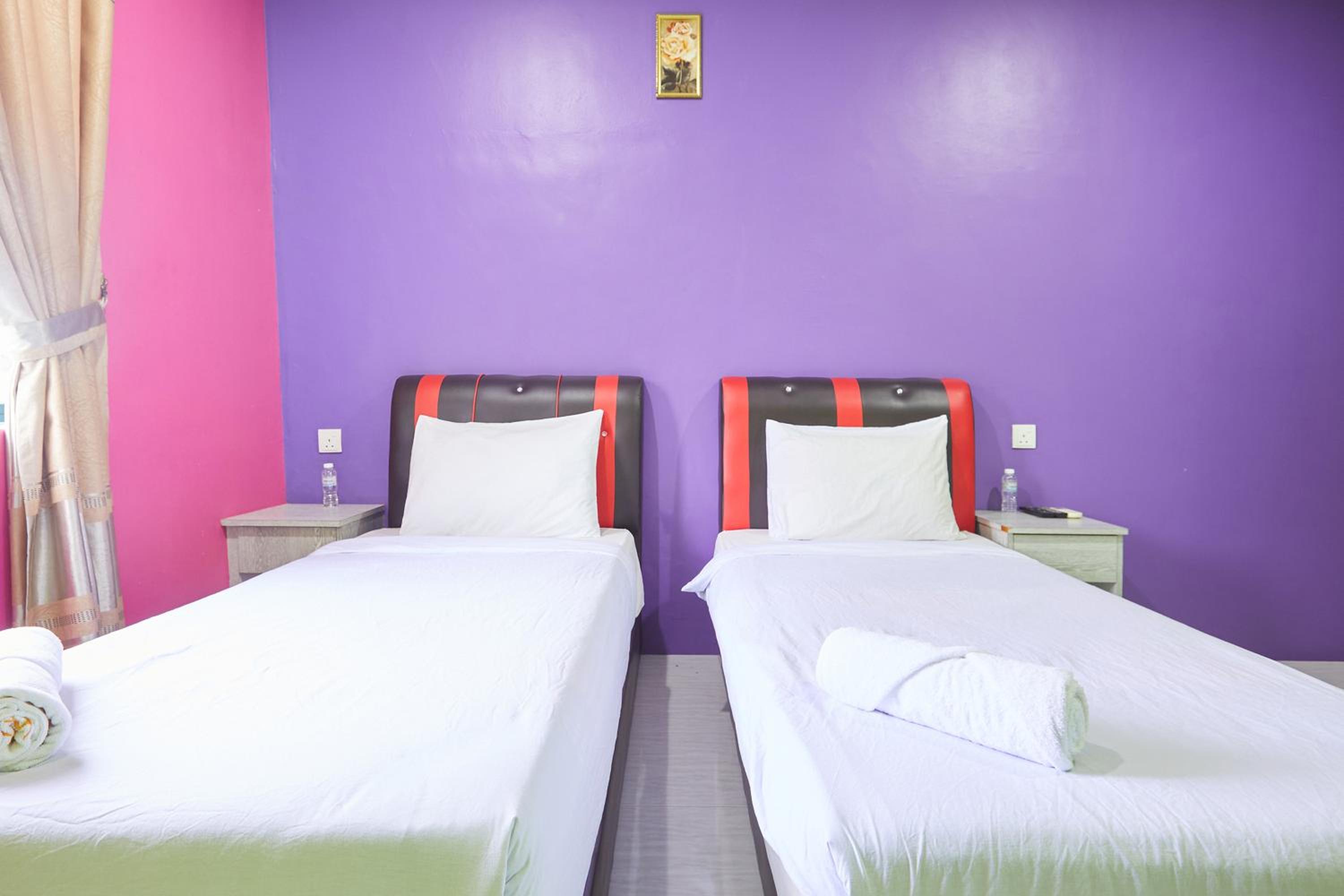 Deluxe Twin Room - Photo 2