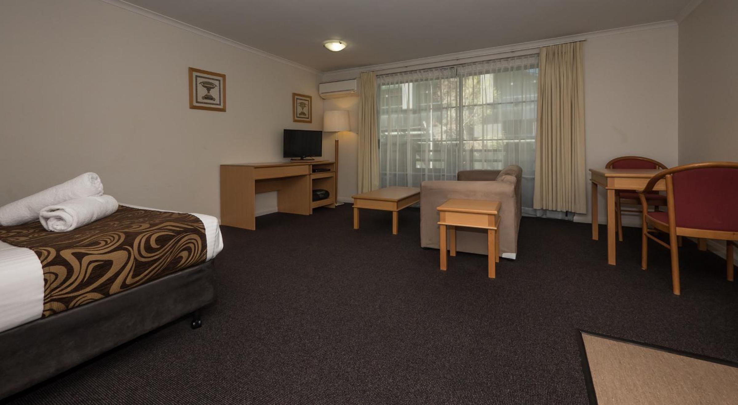 Studio Apartment
