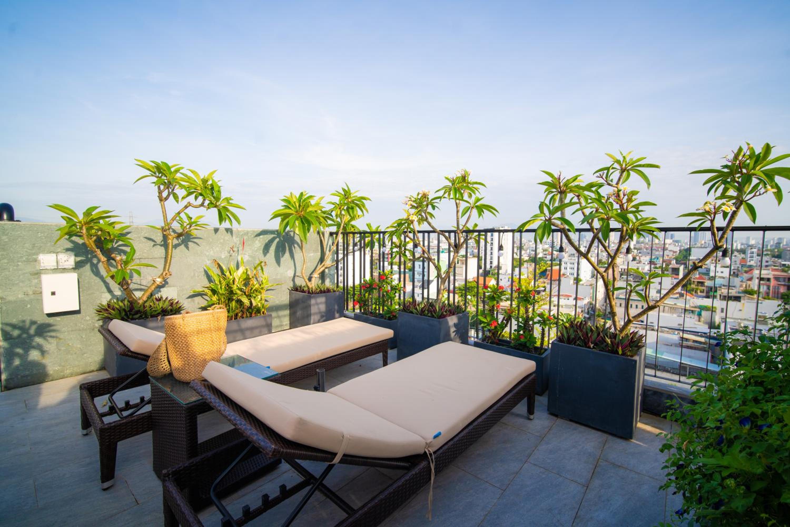 Penthouse Apartment - Photo 11