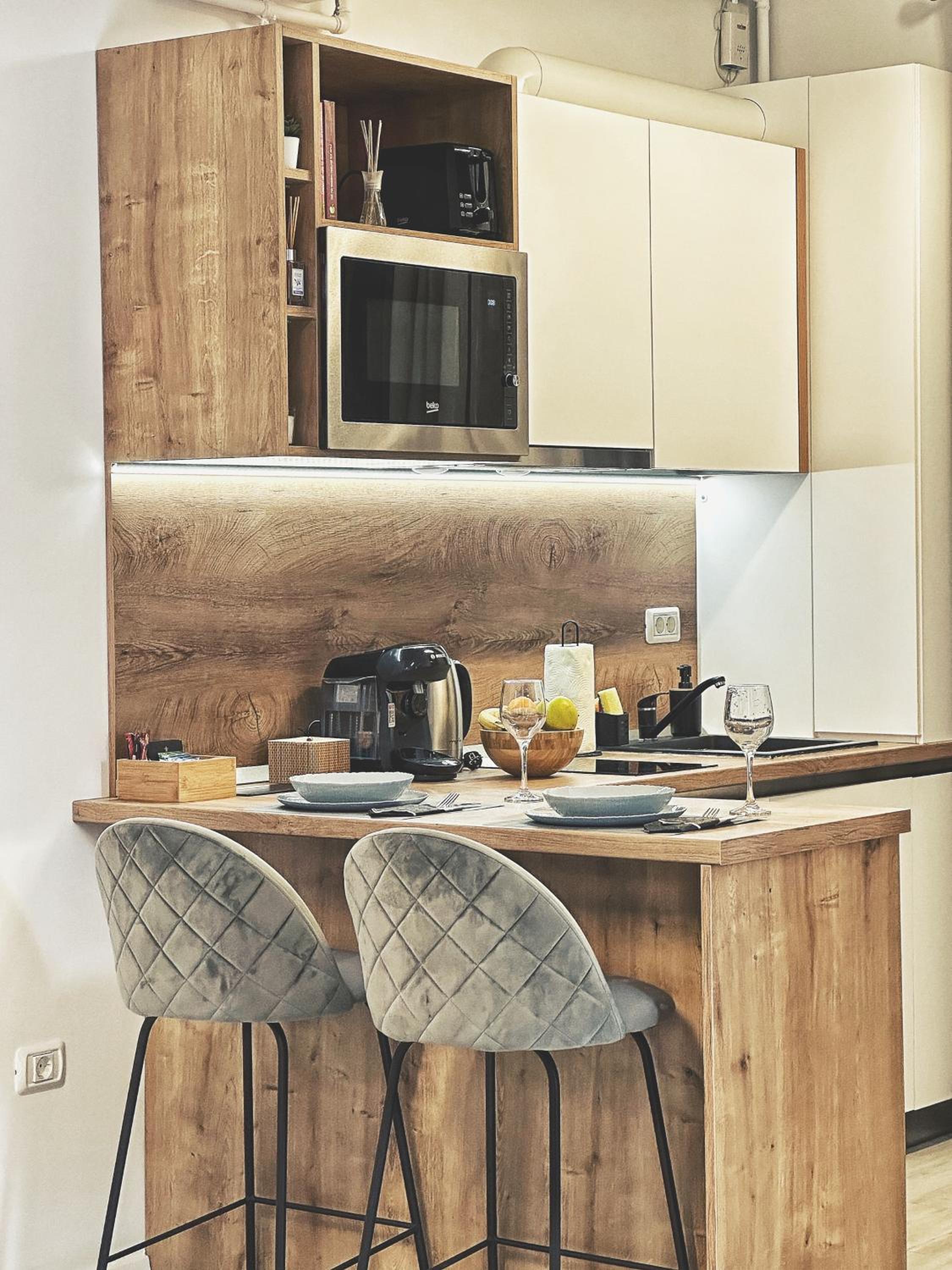 One-Bedroom Apartment - Photo 32