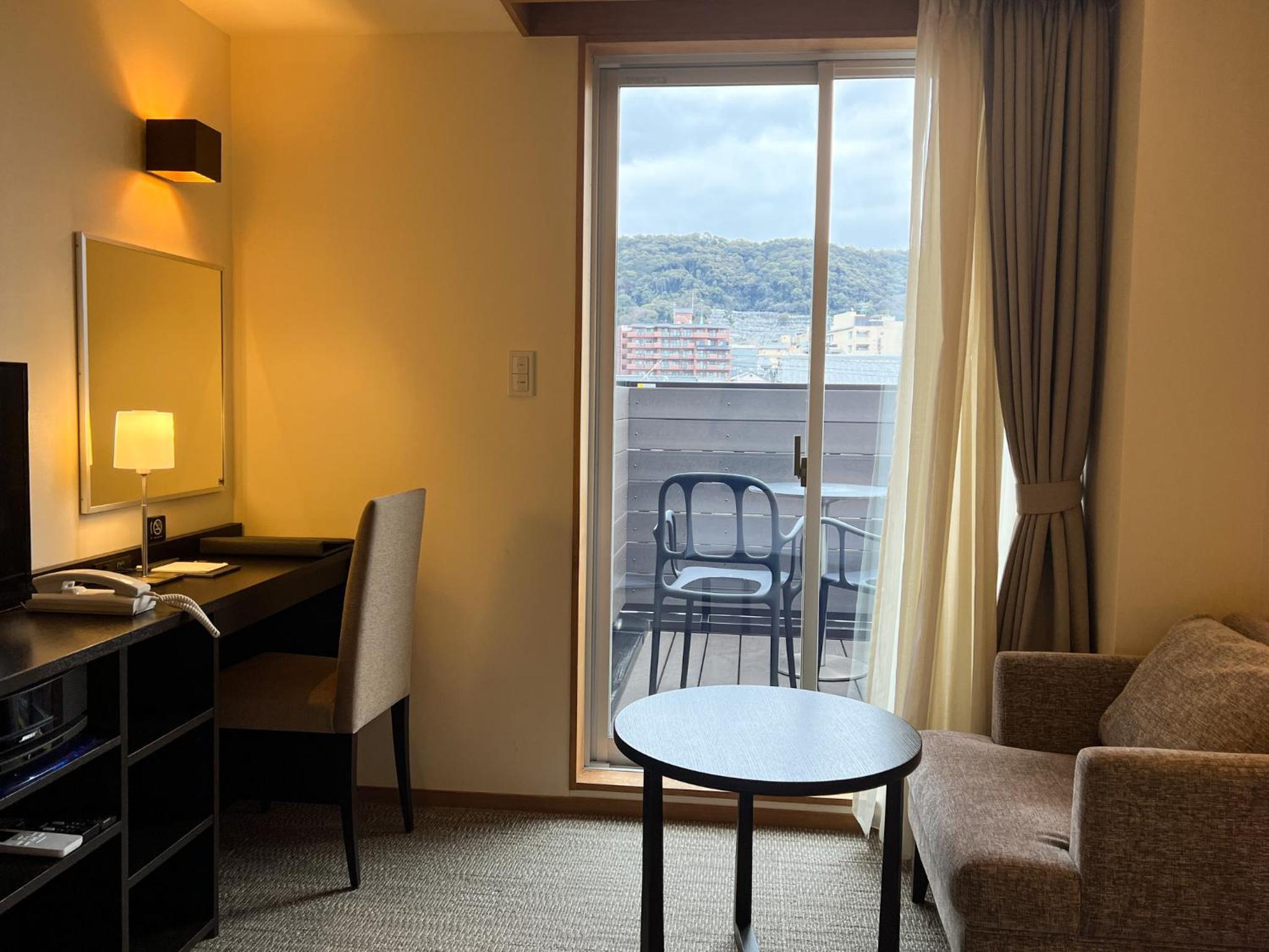 Standard Twin Room - Photo 6