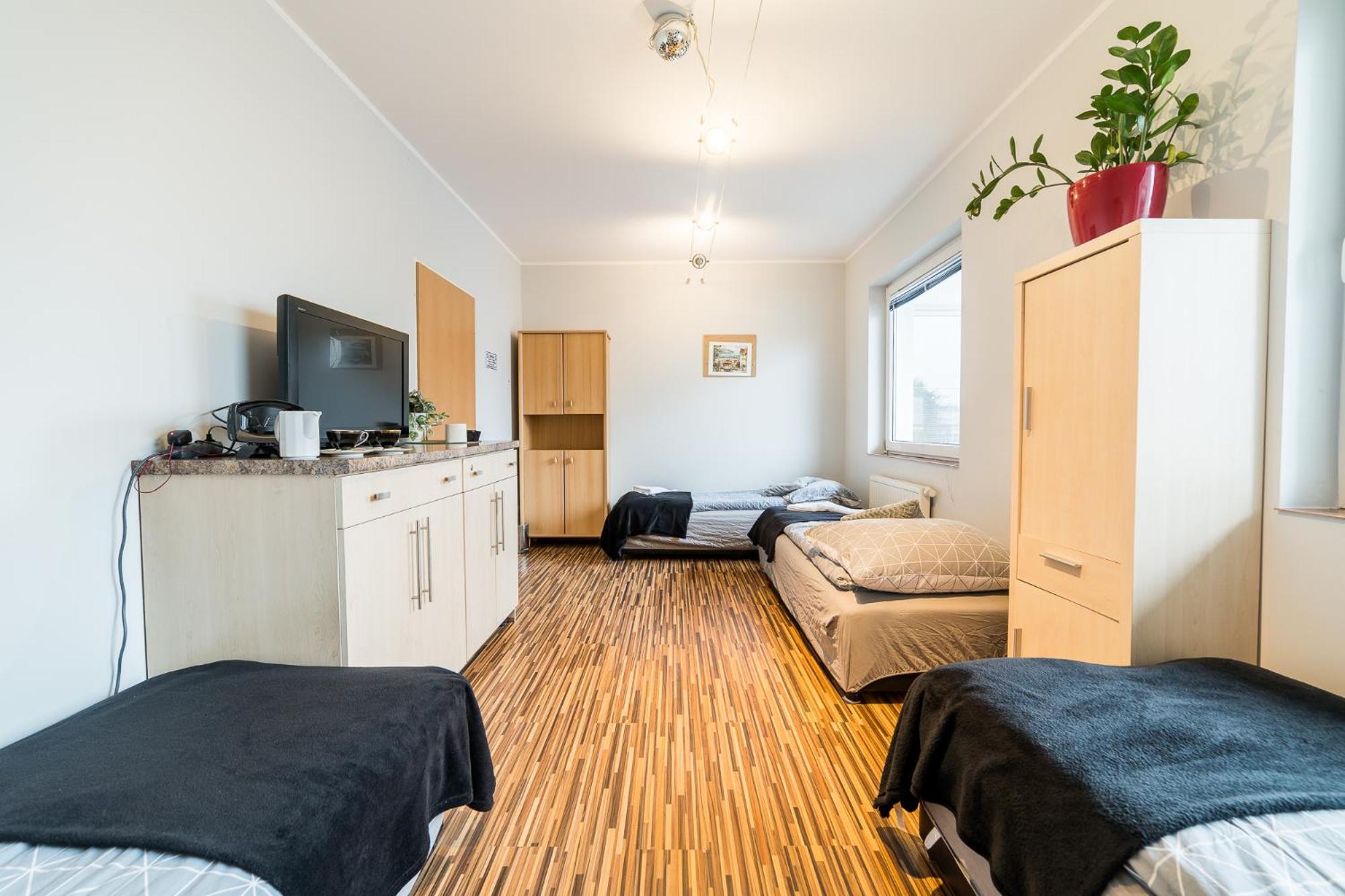 Quadruple Room - Photo 3