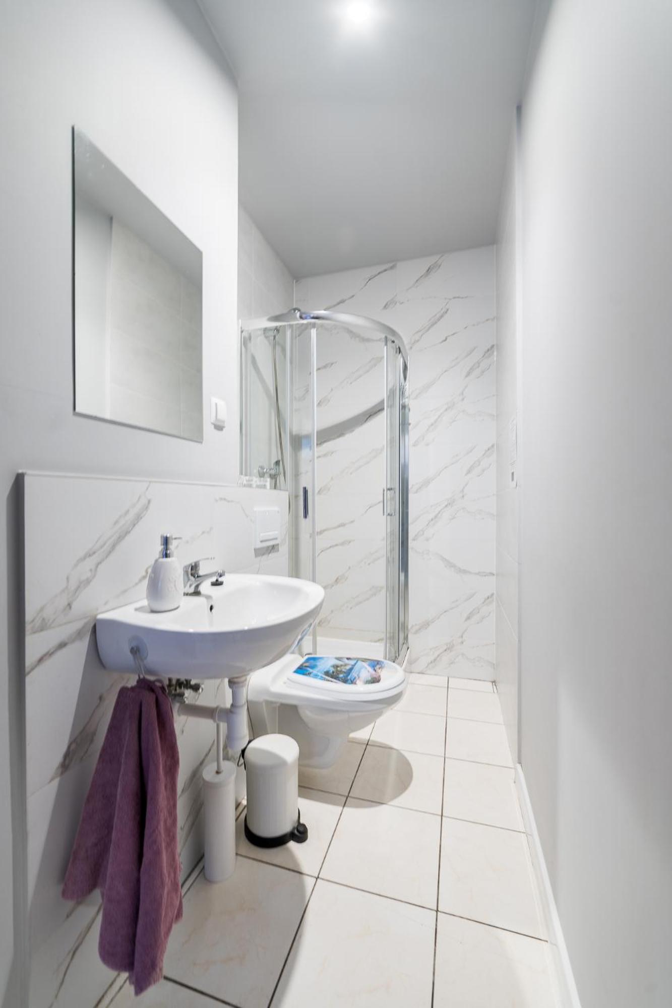 Quadruple Room - Photo 6