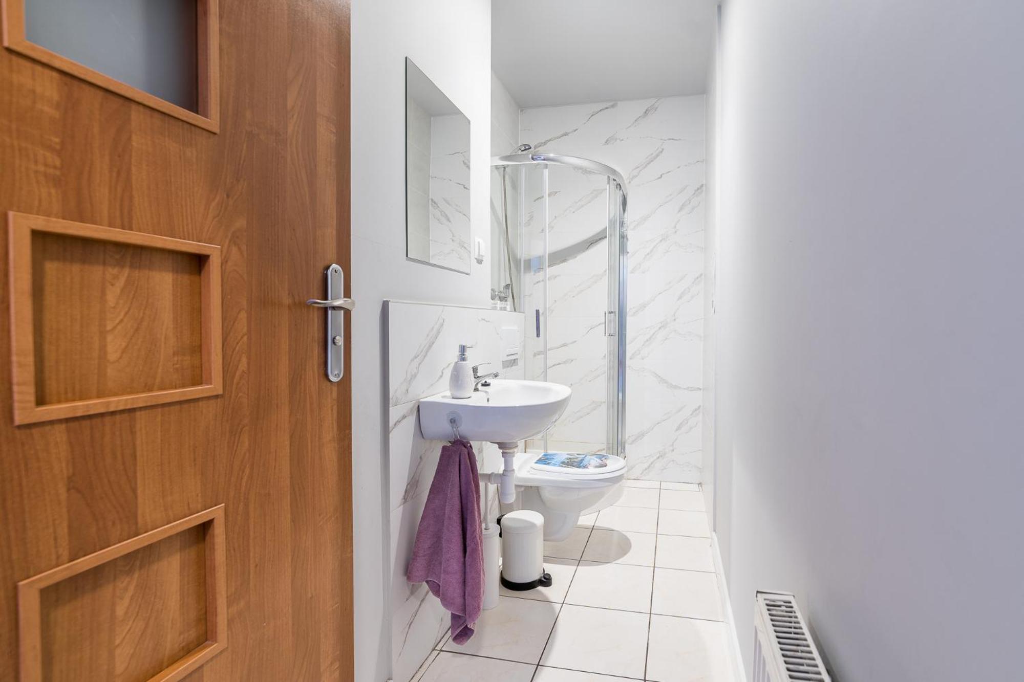 Triple Room with Balcony - Photo 13