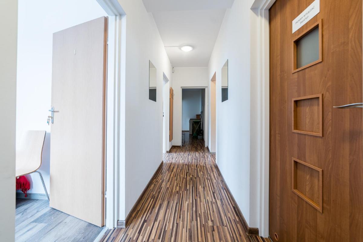 Triple Room with Balcony - Photo 7
