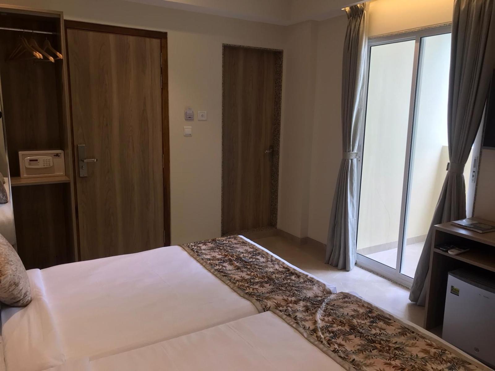 Superior Twin Room - Photo 5