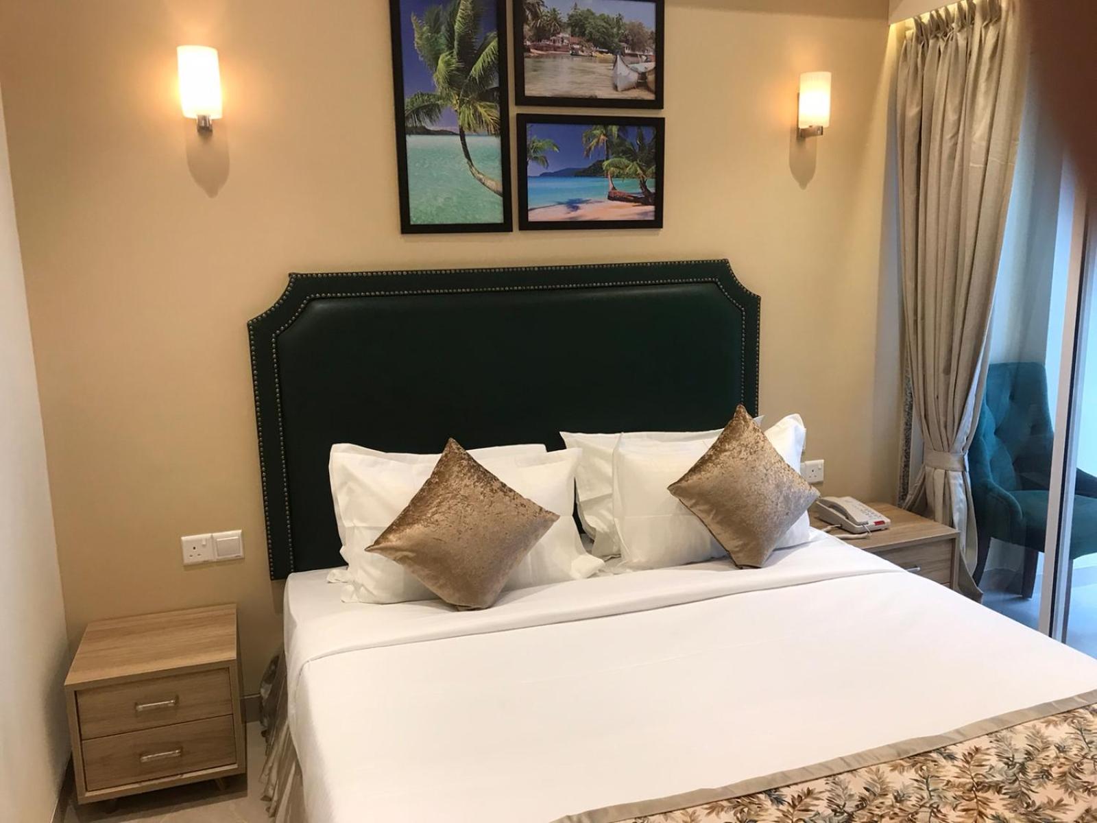 Standard Double Room - Photo 8