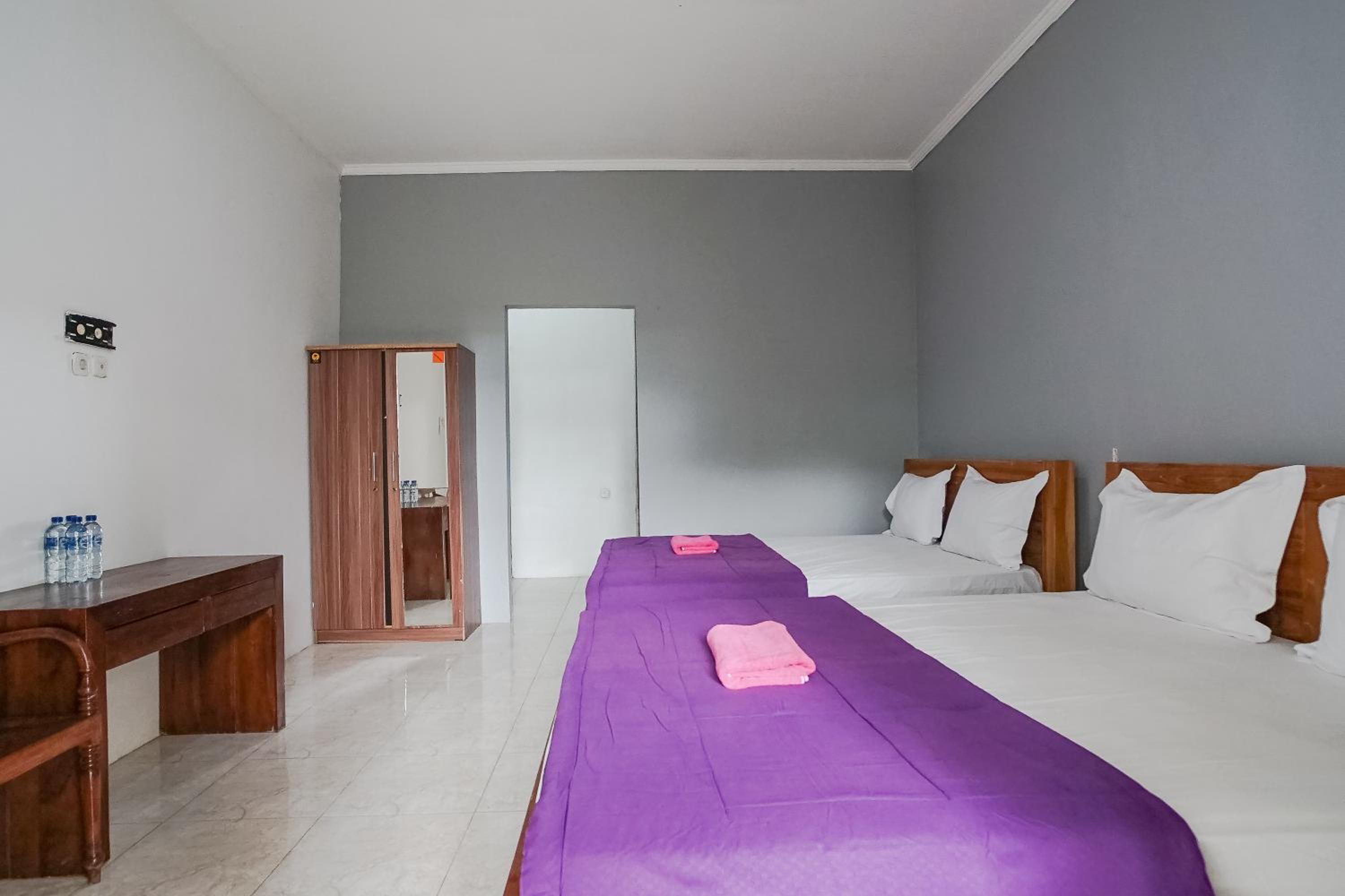 Double Room - Photo 2