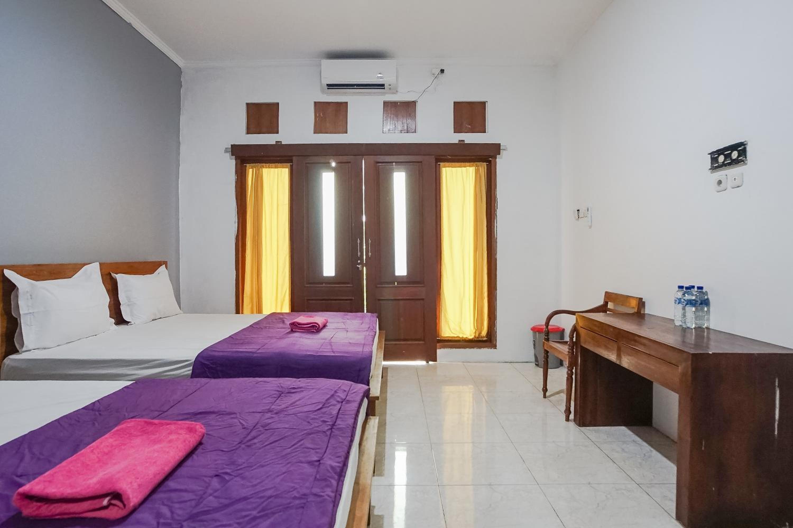 Double Room - Photo 10