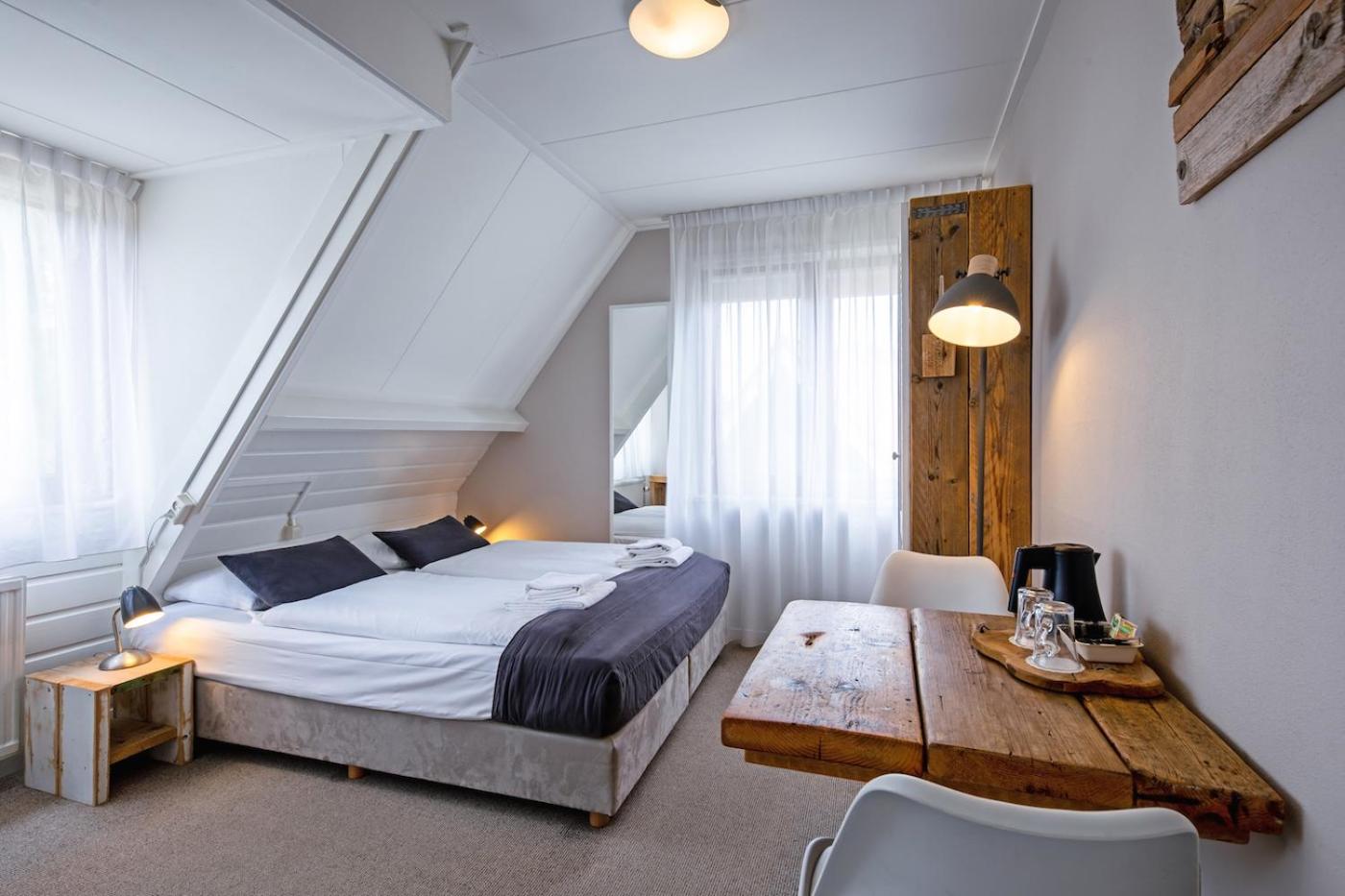 Standard Double Room with Bath