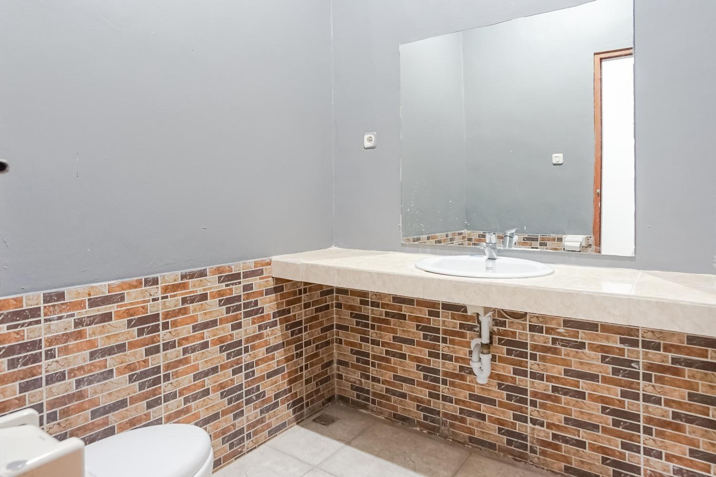 Double Room - Photo 17