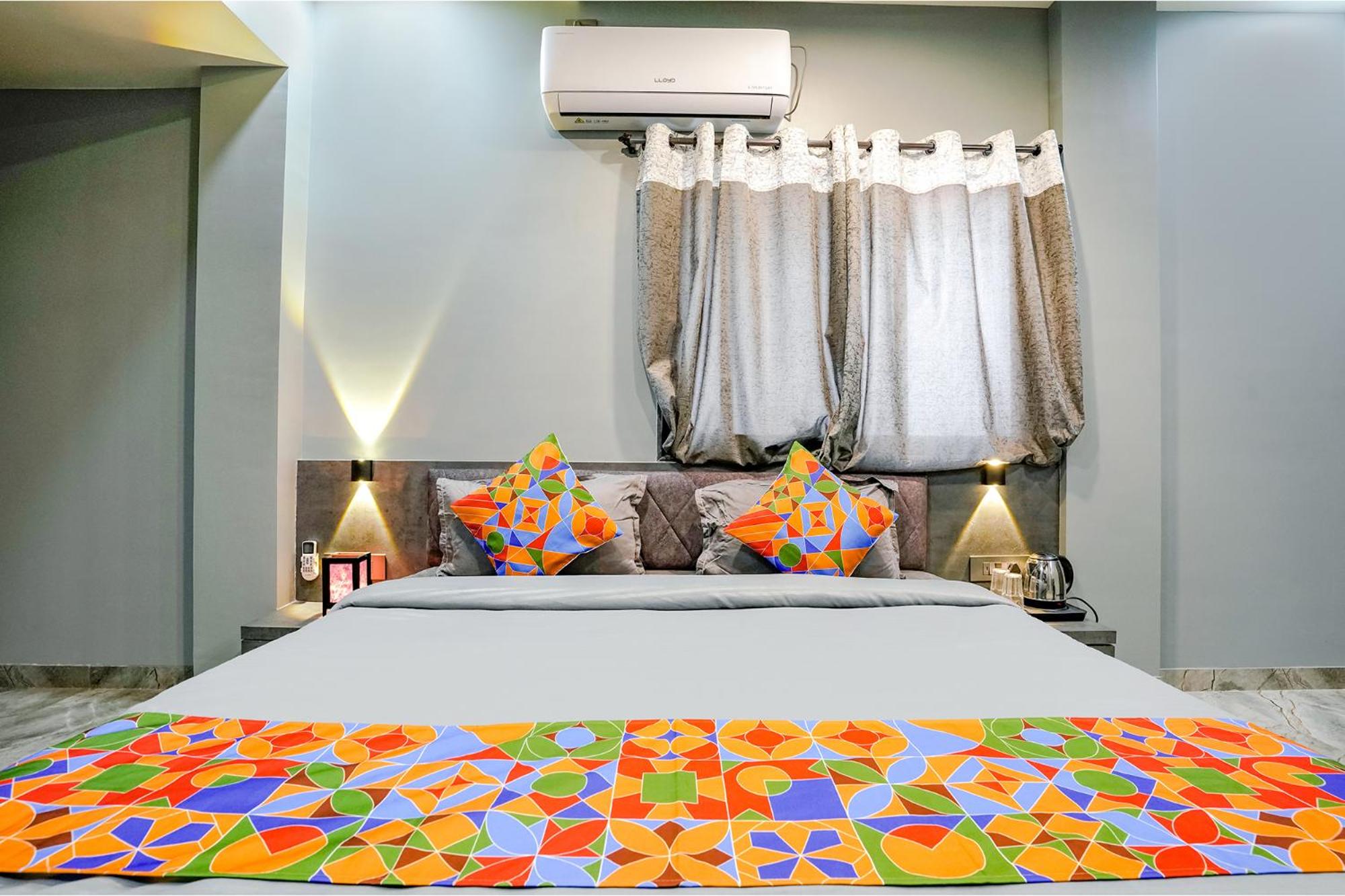 Deluxe Room - Photo 2