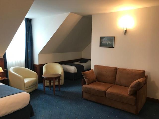 Family Room photo 2