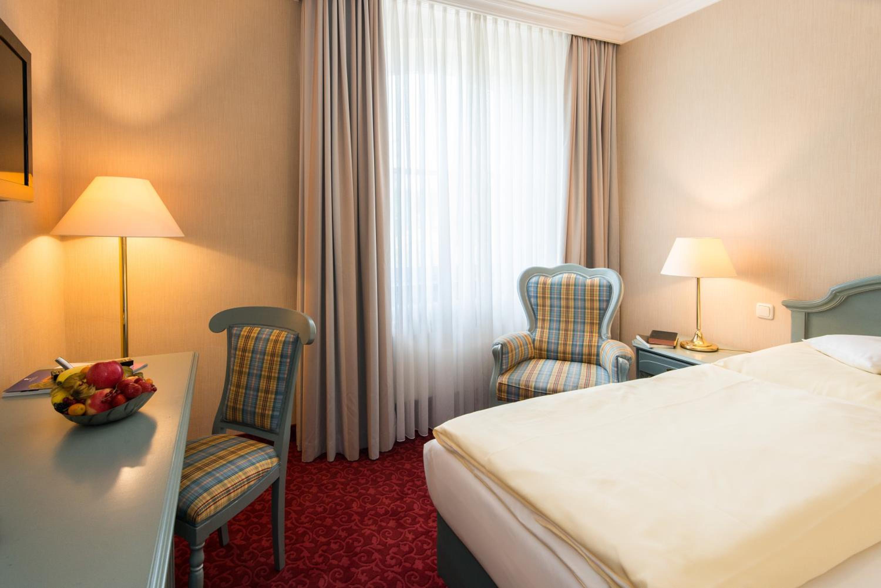Standard Double Room - Photo 2
