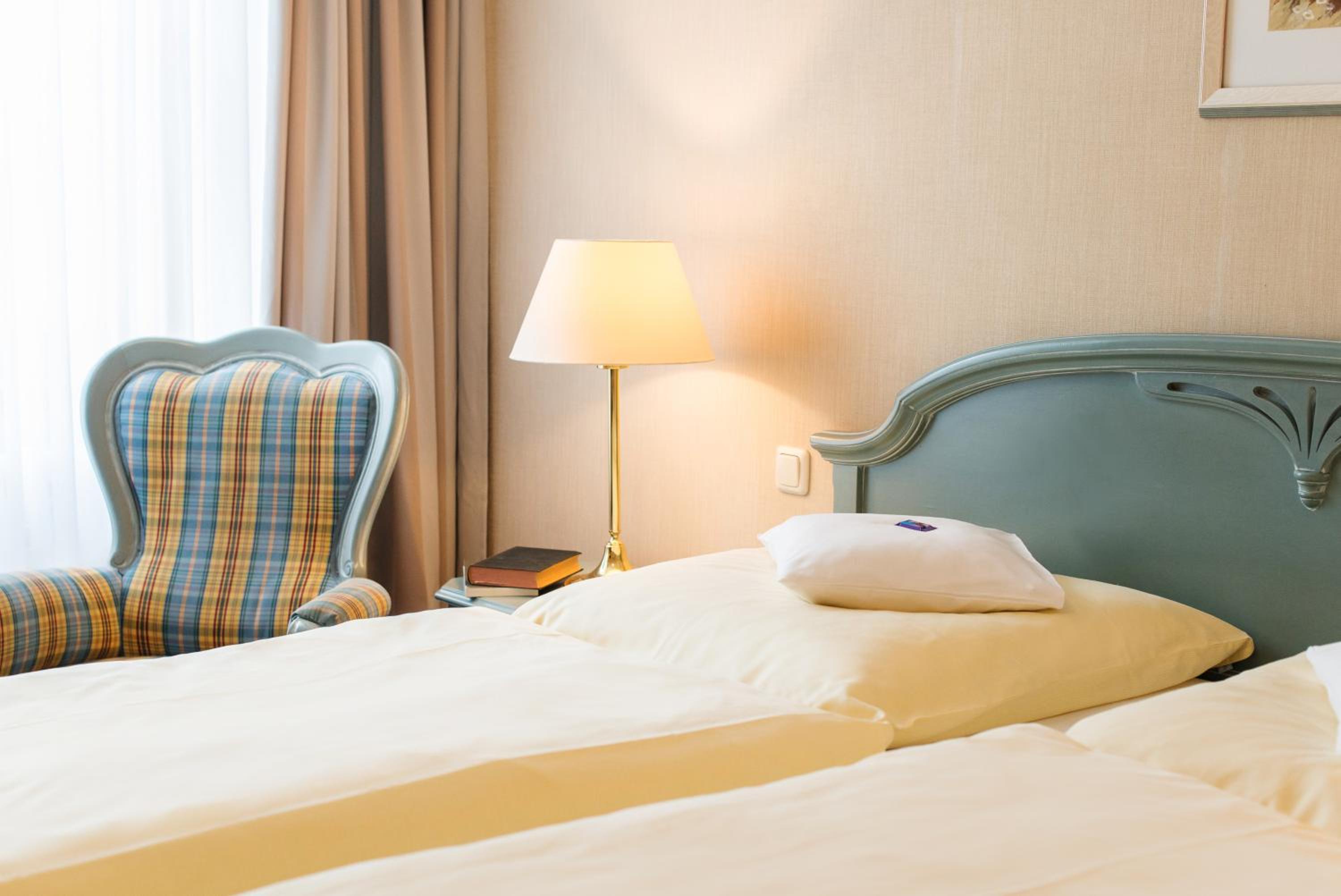 Standard Double Room - Photo 6