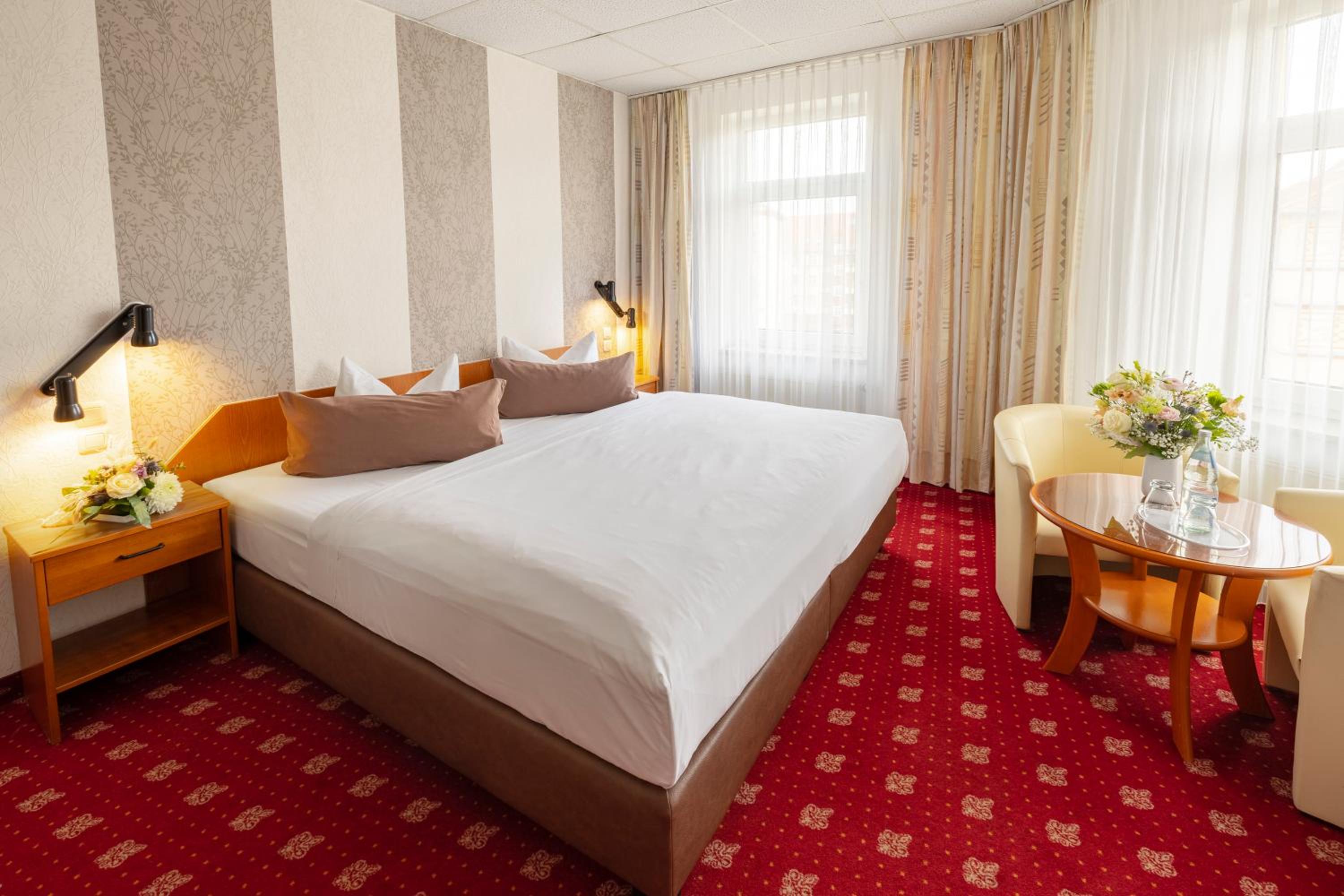 Double Room - Photo 6