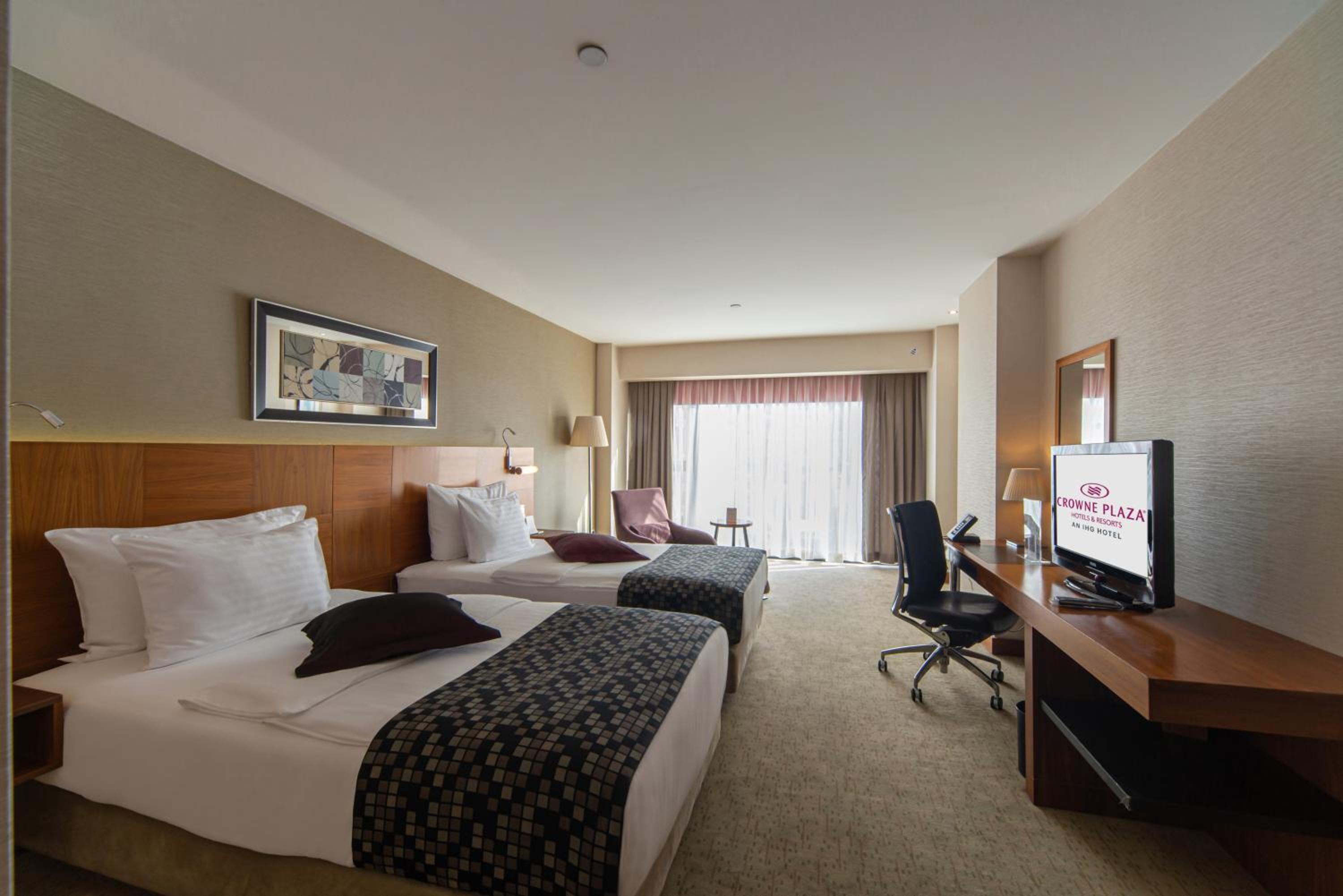 Premium Twin Room photo 2