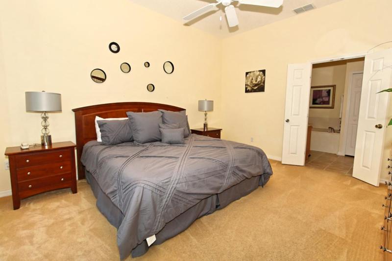 Five-Bedroom Holiday Home