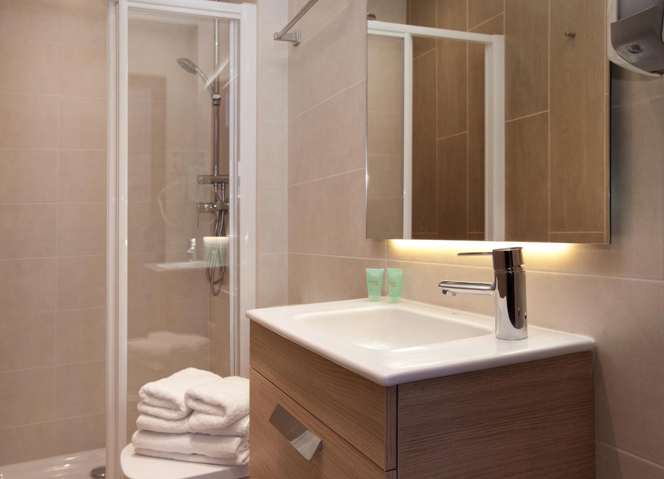 Single Room photo 3