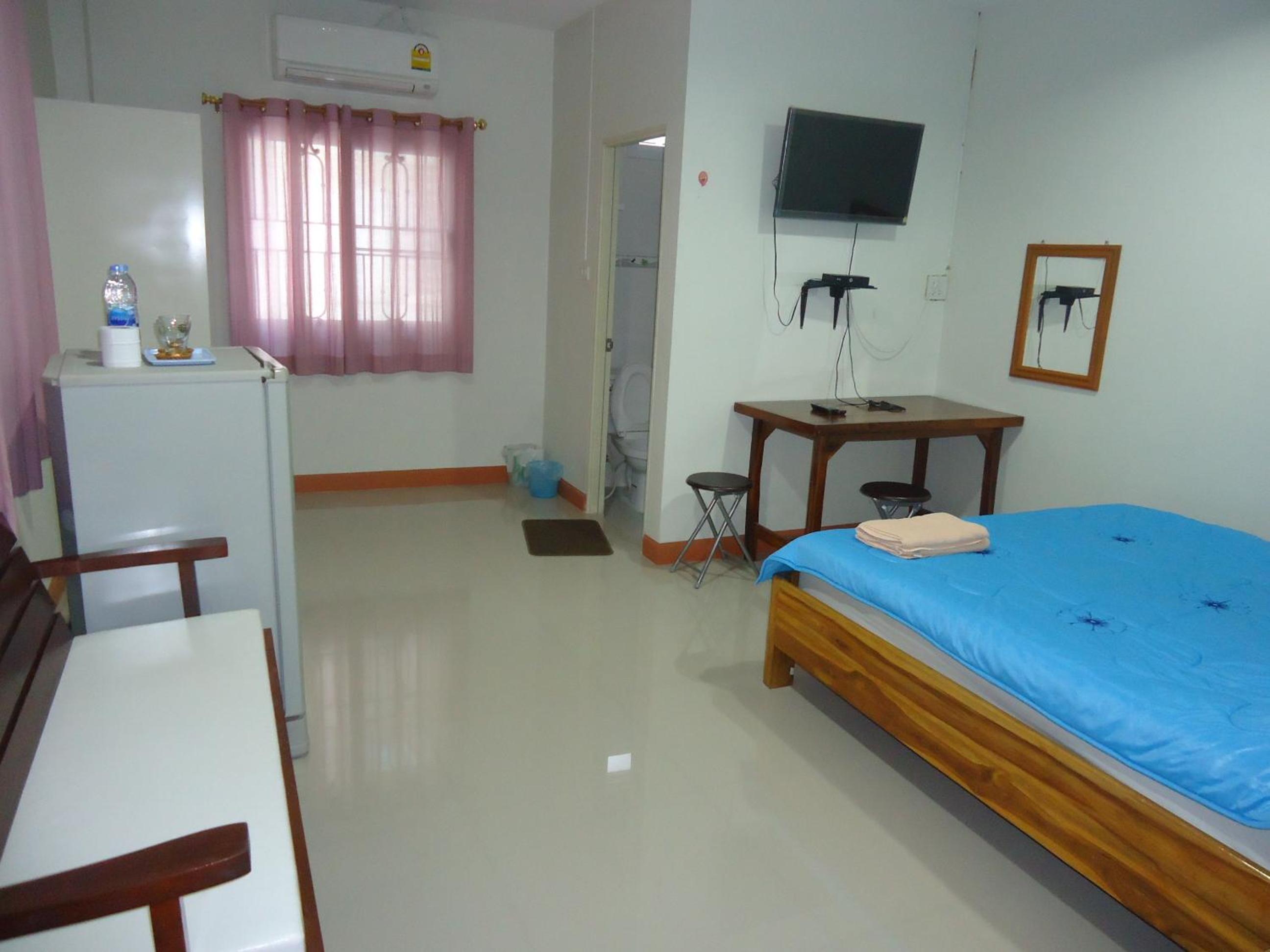 Double Room - Photo 5