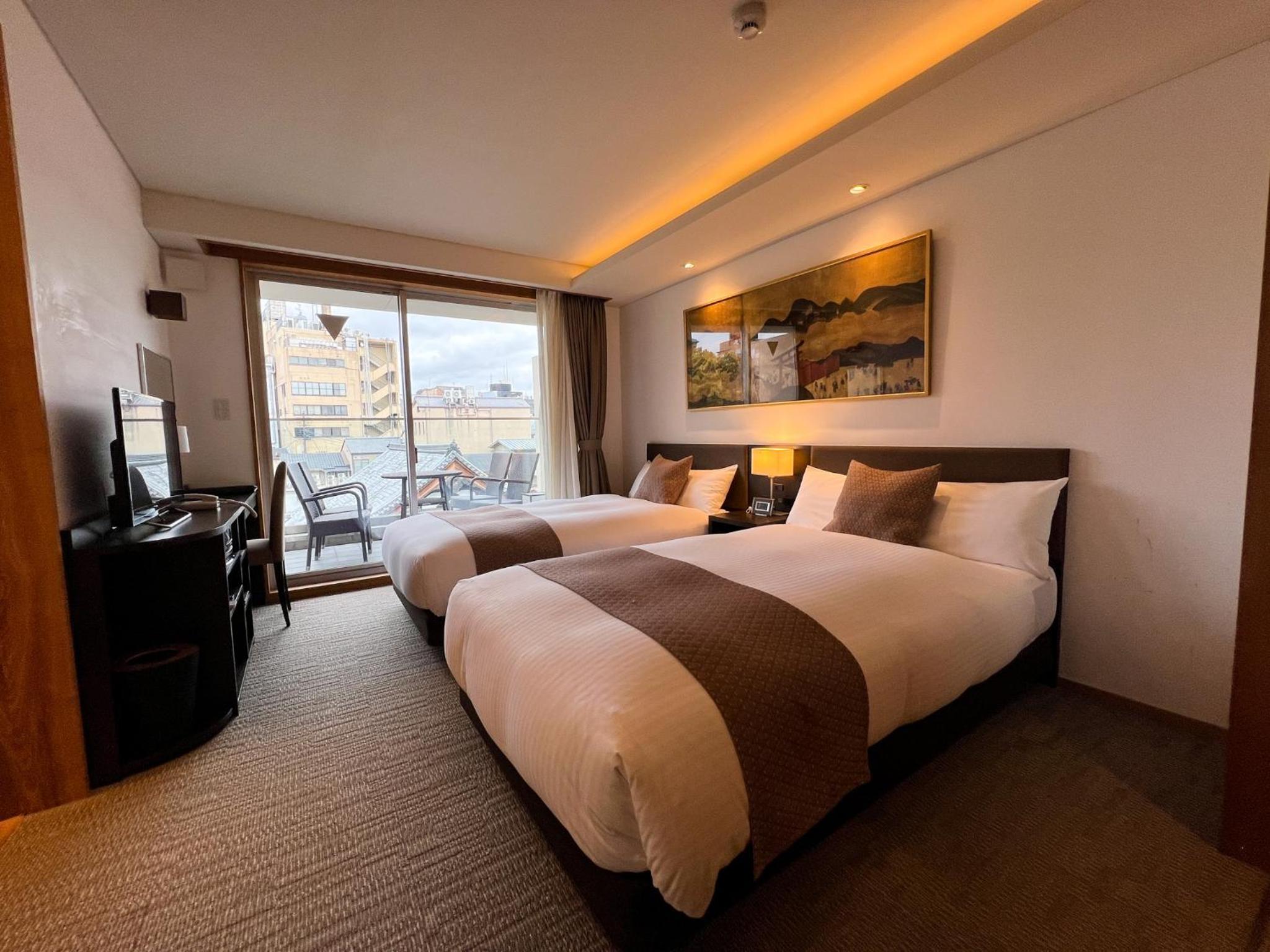 Premium Quadruple Room - Photo 1