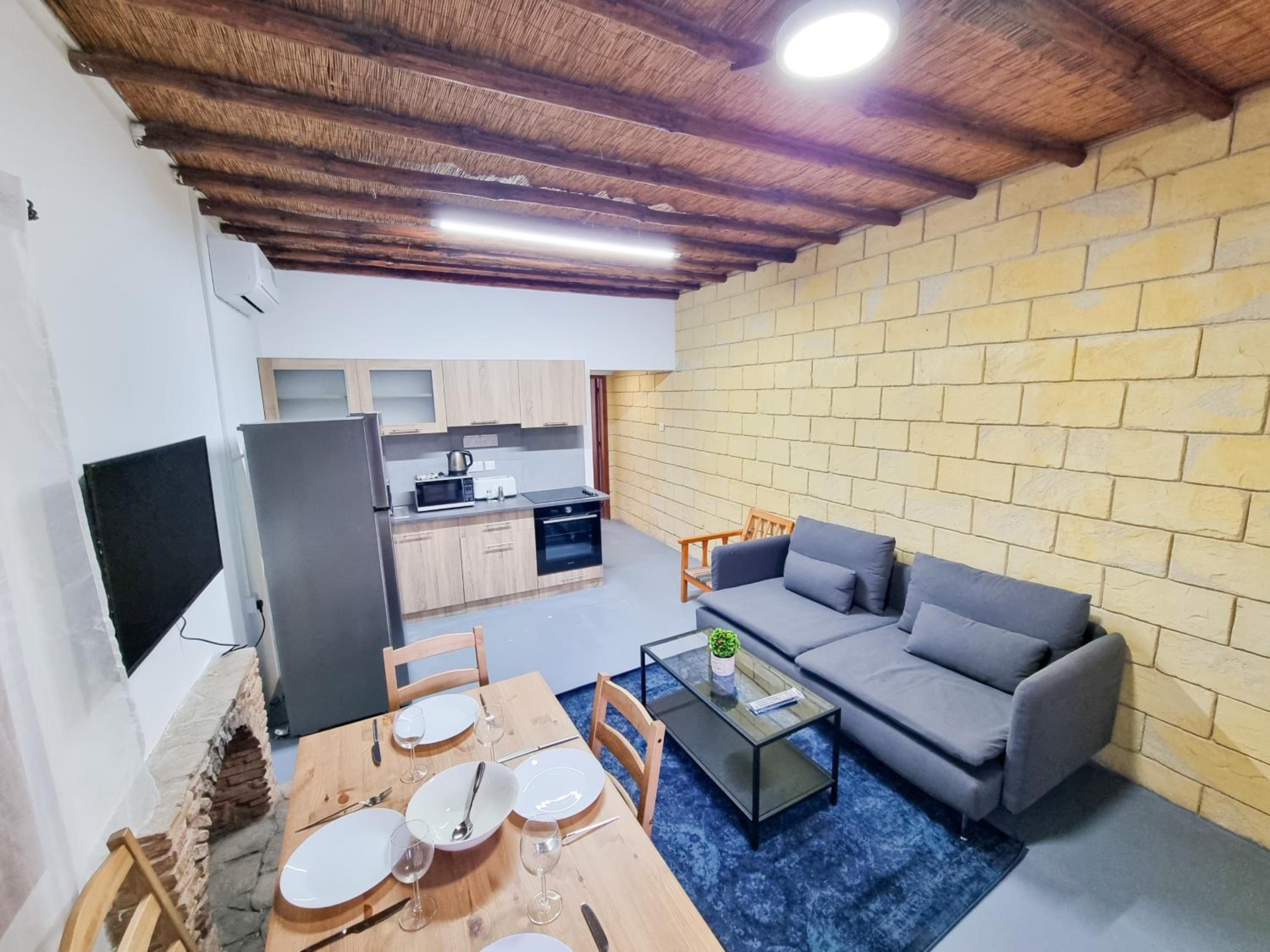 Apartment - Ground Floor photo 2