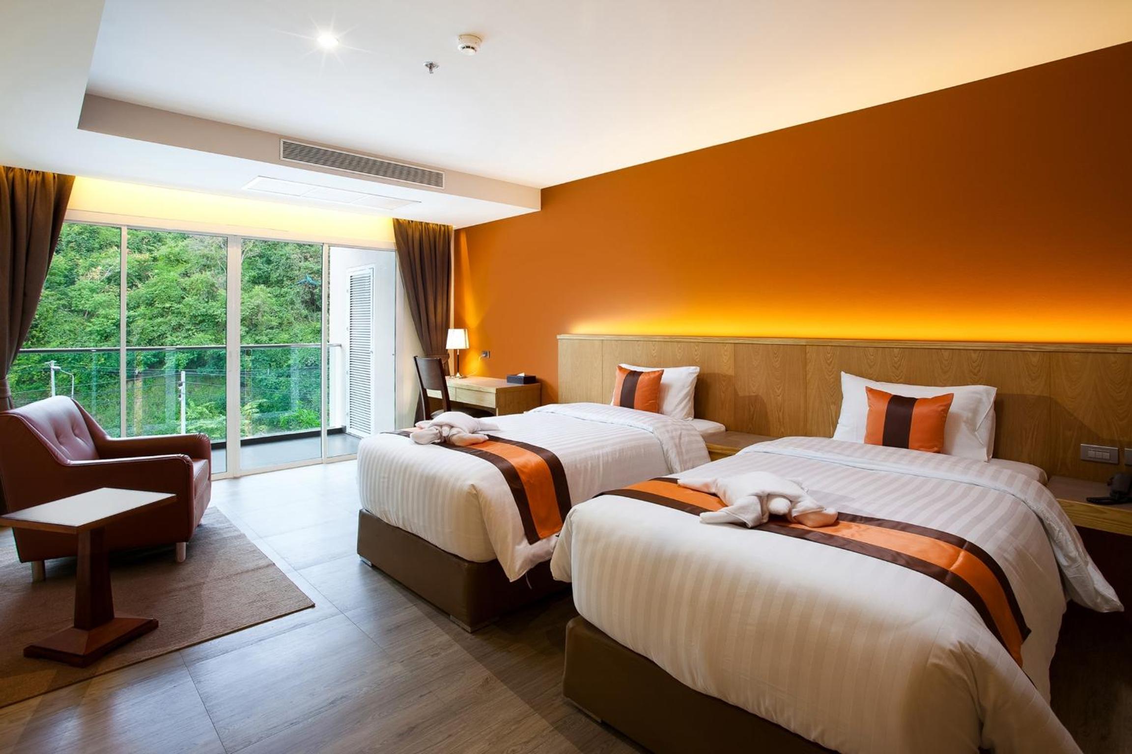 Deluxe Mountain Room