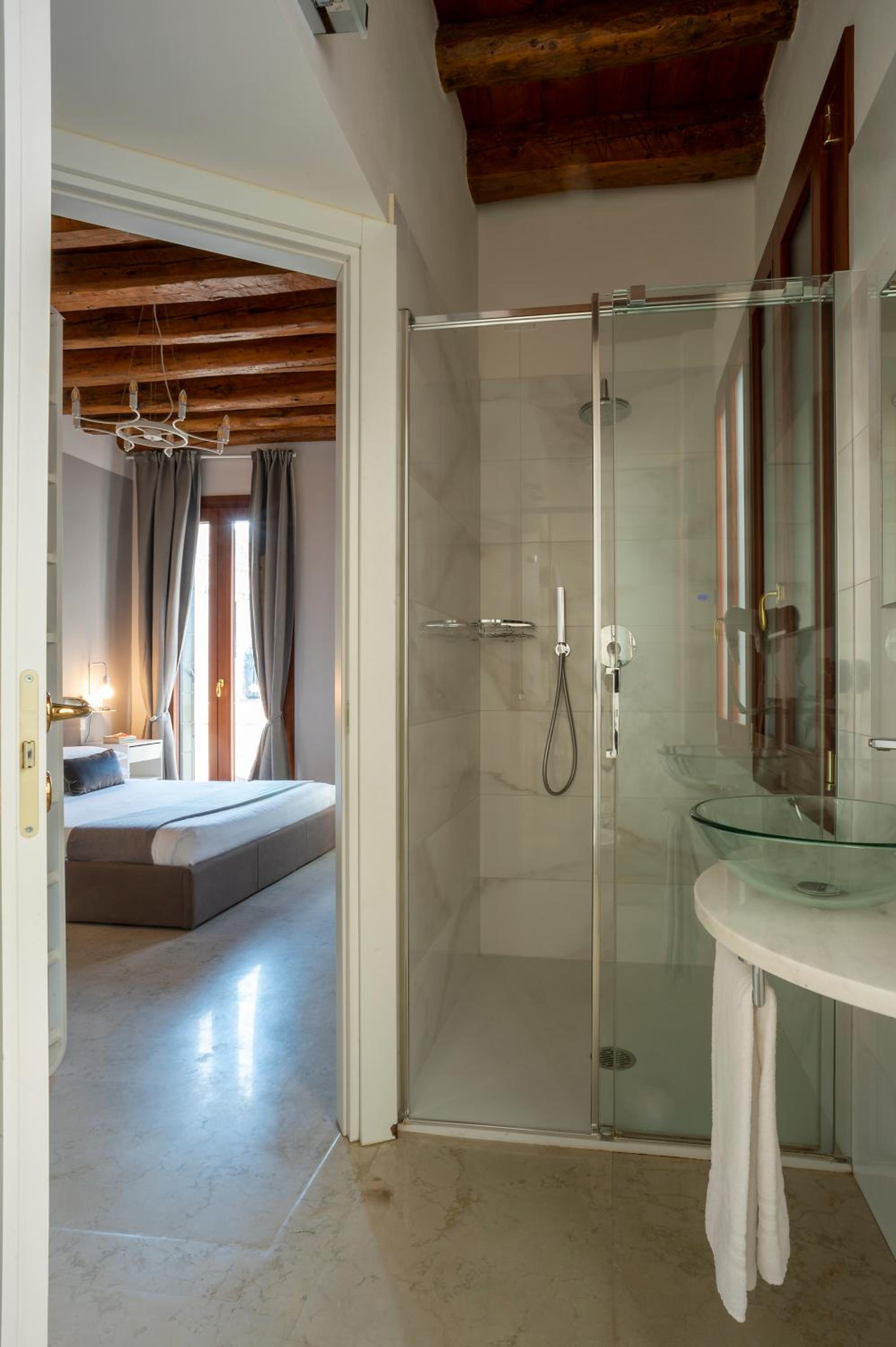 Deluxe Room photo 2