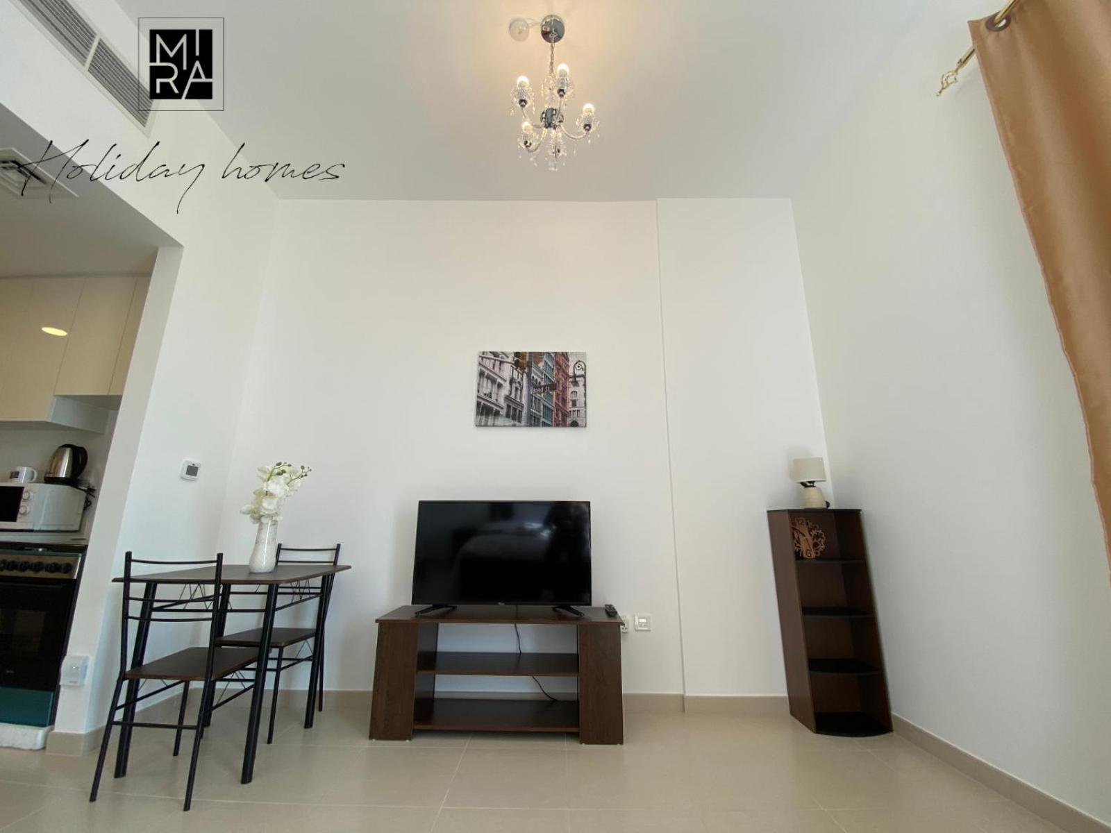 Studio Apartment photo 2